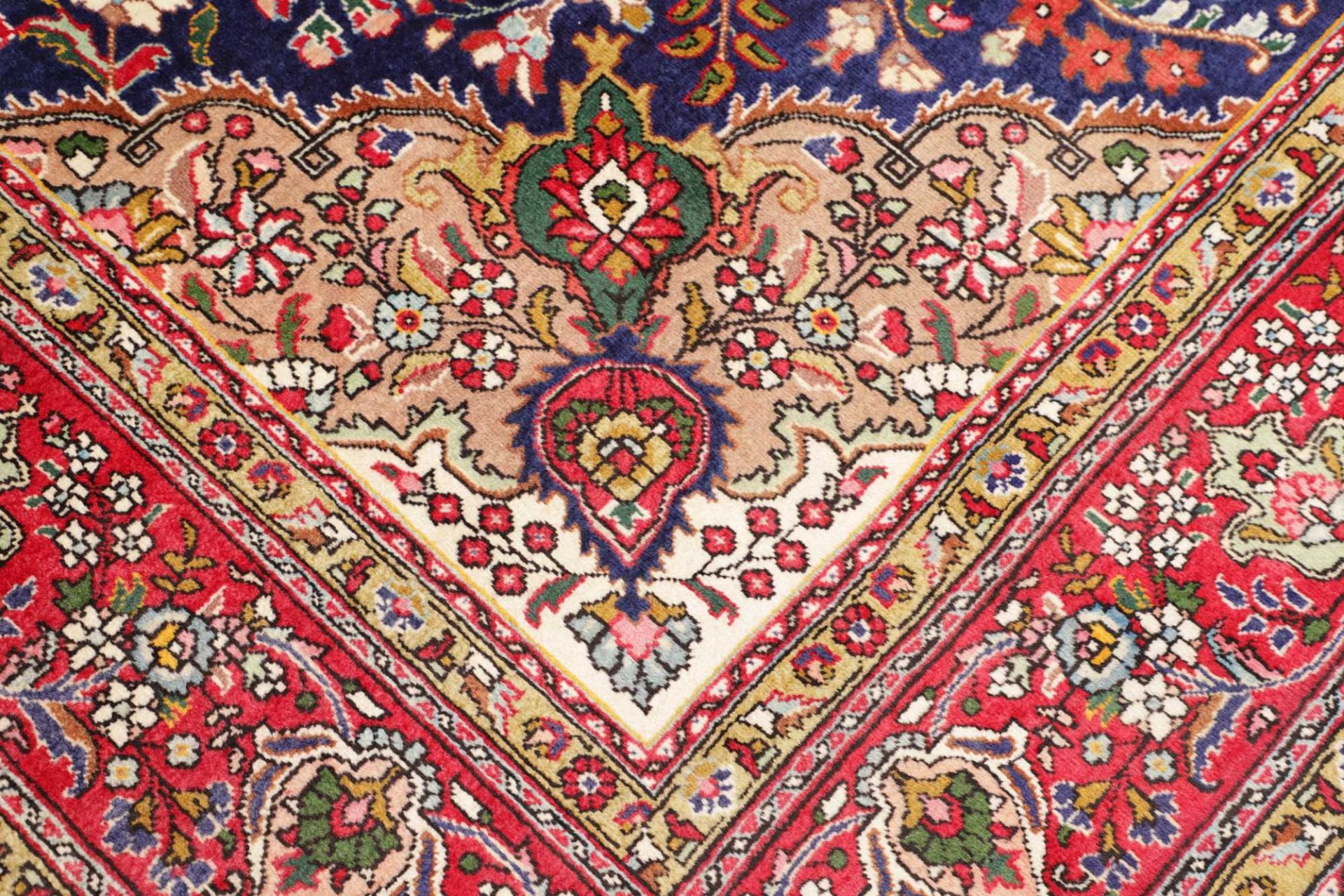 Täbriz Perserteppich 208 × 310 cm aus Wolle, handgeknüpft
