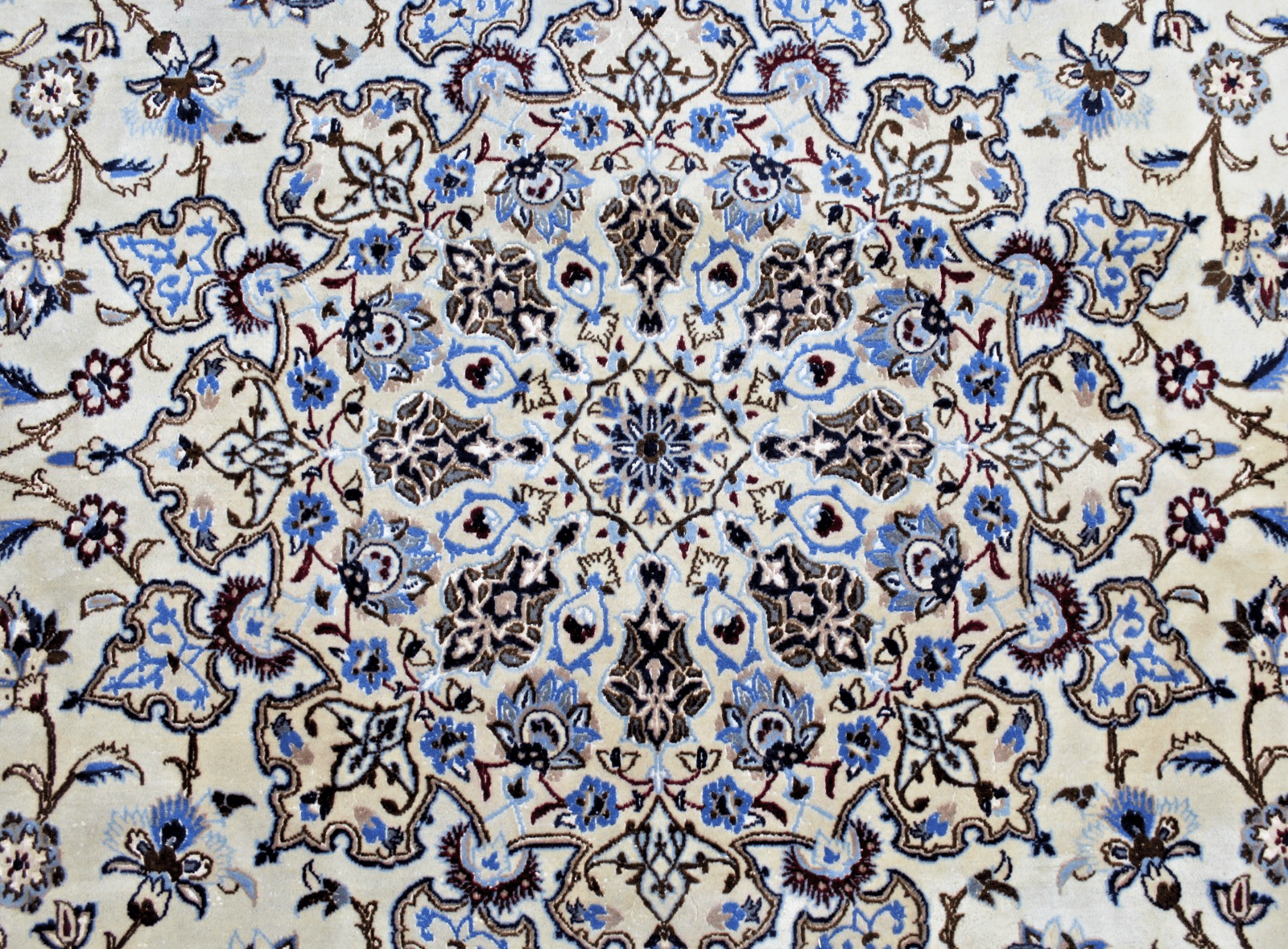 Nain Perserteppich 450 × 305 cm aus Wolle, handgeknüpft