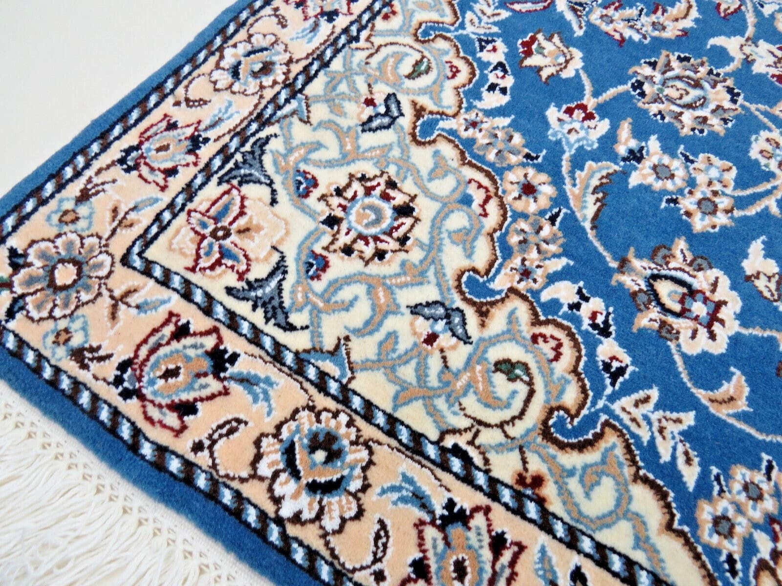 perserteppich-nain-120-x-83-cm-schurwolle-seide-handgeknupft-neu-2 Nain Perserteppich 120 × 83 cm aus Wolle, handgeknüpft