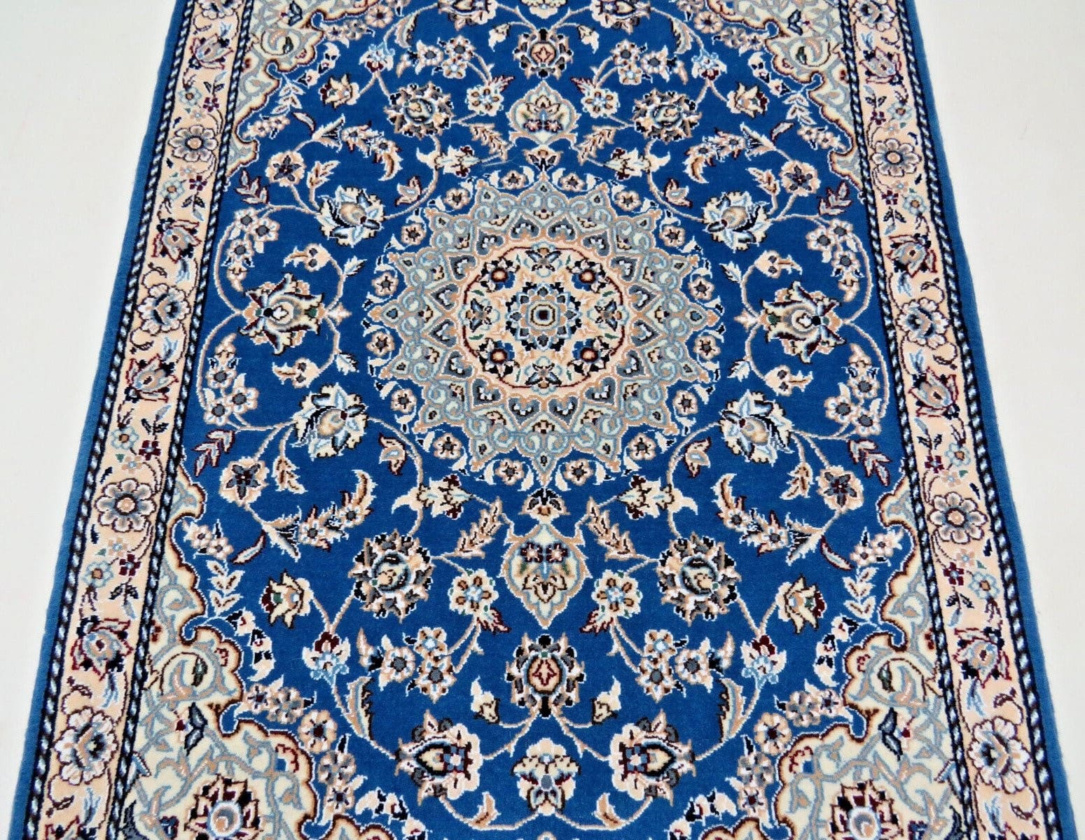 perserteppich-nain-120-x-83-cm-schurwolle-seide-handgeknupft-neu-5 Nain Perserteppich 120 × 83 cm aus Wolle, handgeknüpft