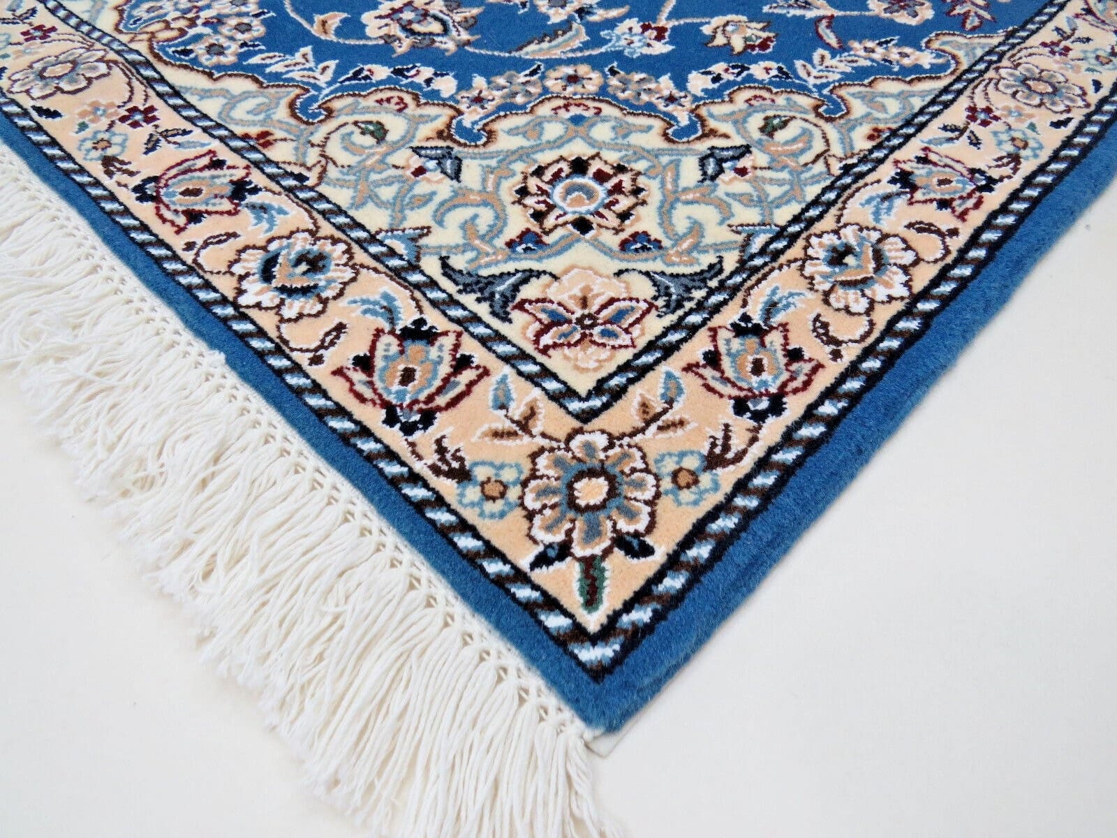 perserteppich-nain-120-x-83-cm-schurwolle-seide-handgeknupft-neu-7 Nain Perserteppich 120 × 83 cm aus Wolle, handgeknüpft