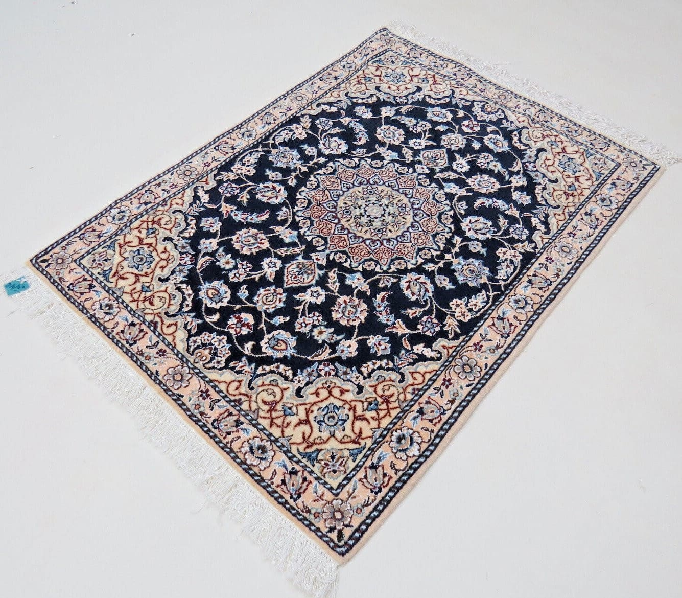 perserteppich-nain-116-x-88-cm-schurwolle-seide-handgeknupft-neu-7 Nain Perserteppich aus Iran, 116 × 88 cm