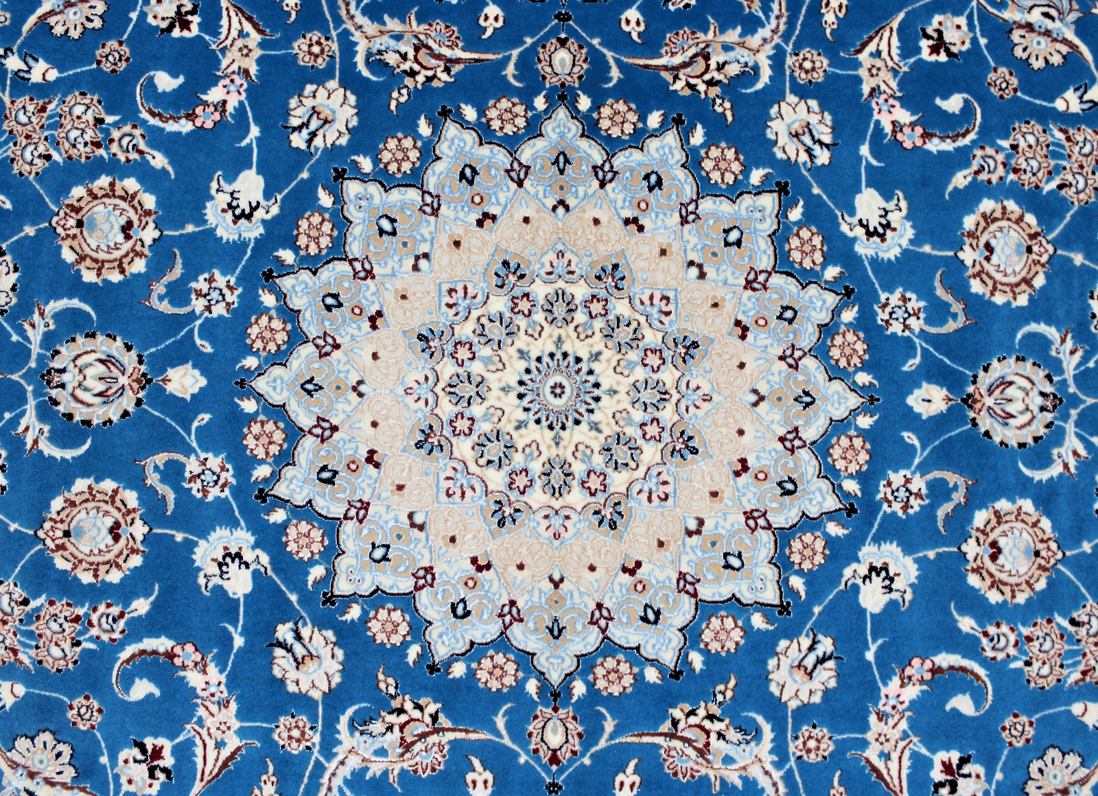 Nain Perserteppich aus Iran, 304 × 206 cm