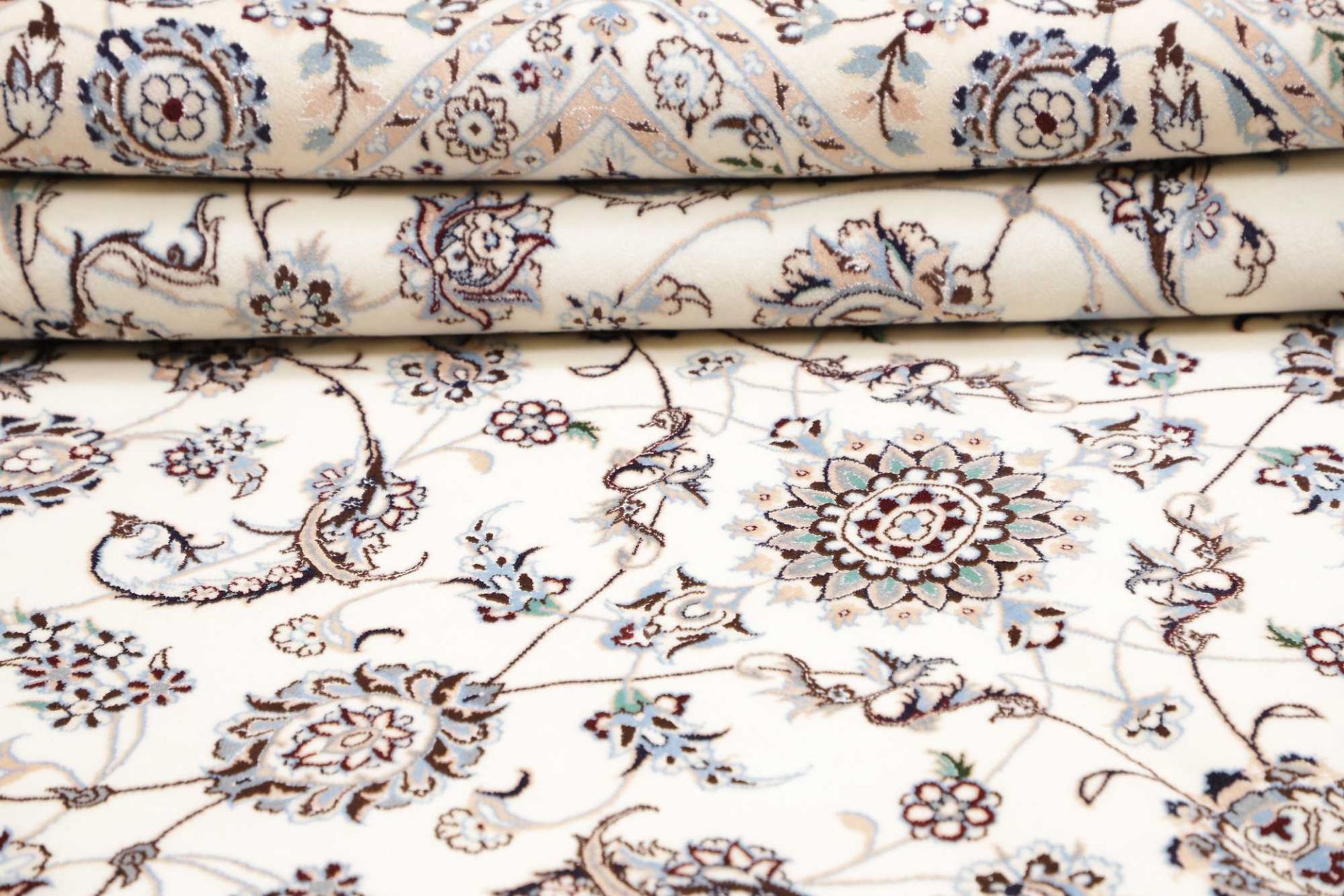 Nain Perserteppich aus Iran, 208 × 302 cm