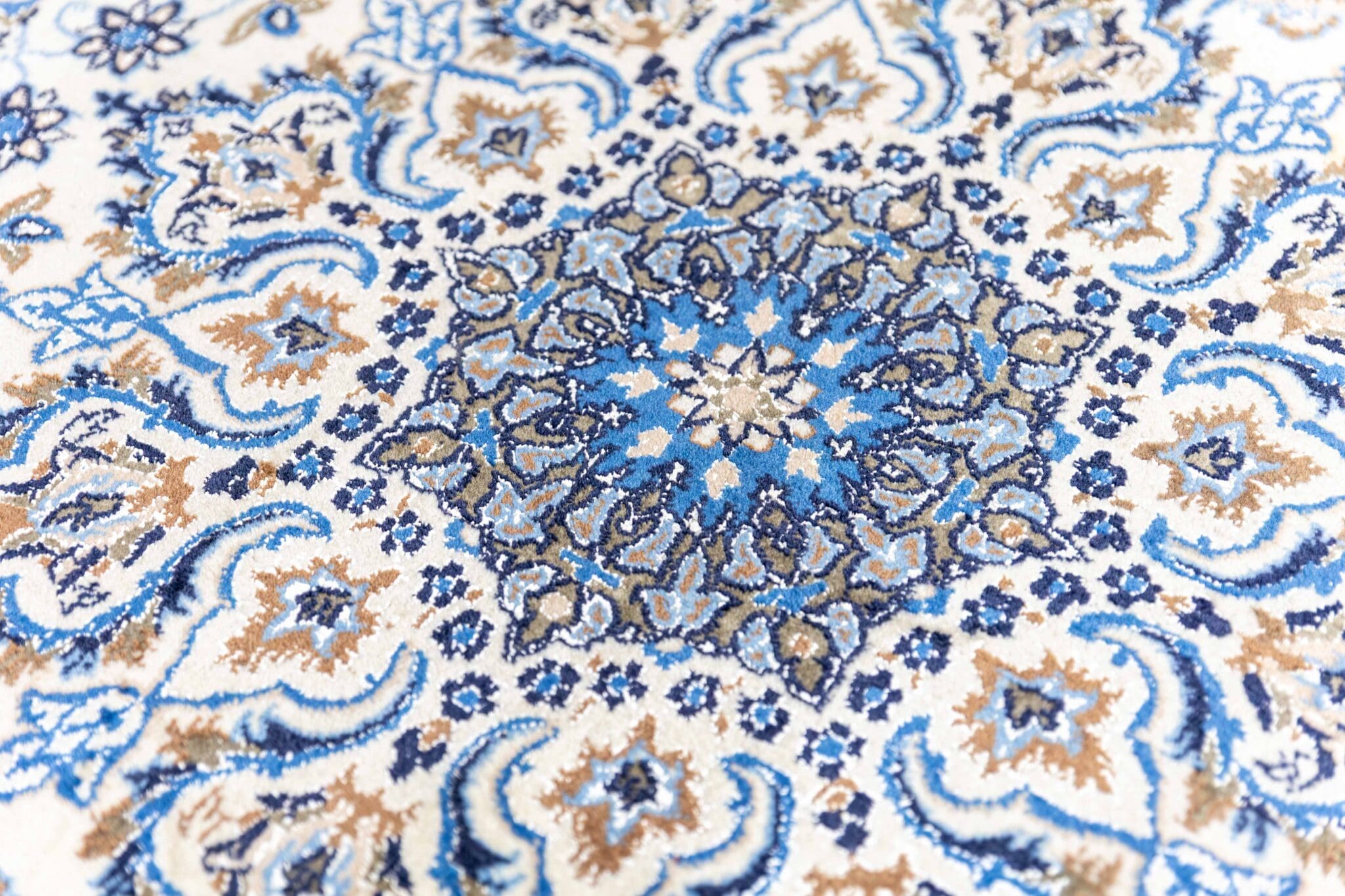 Handgeknüpfter Nain Perserteppich, 320 × 205 cm, Wolle