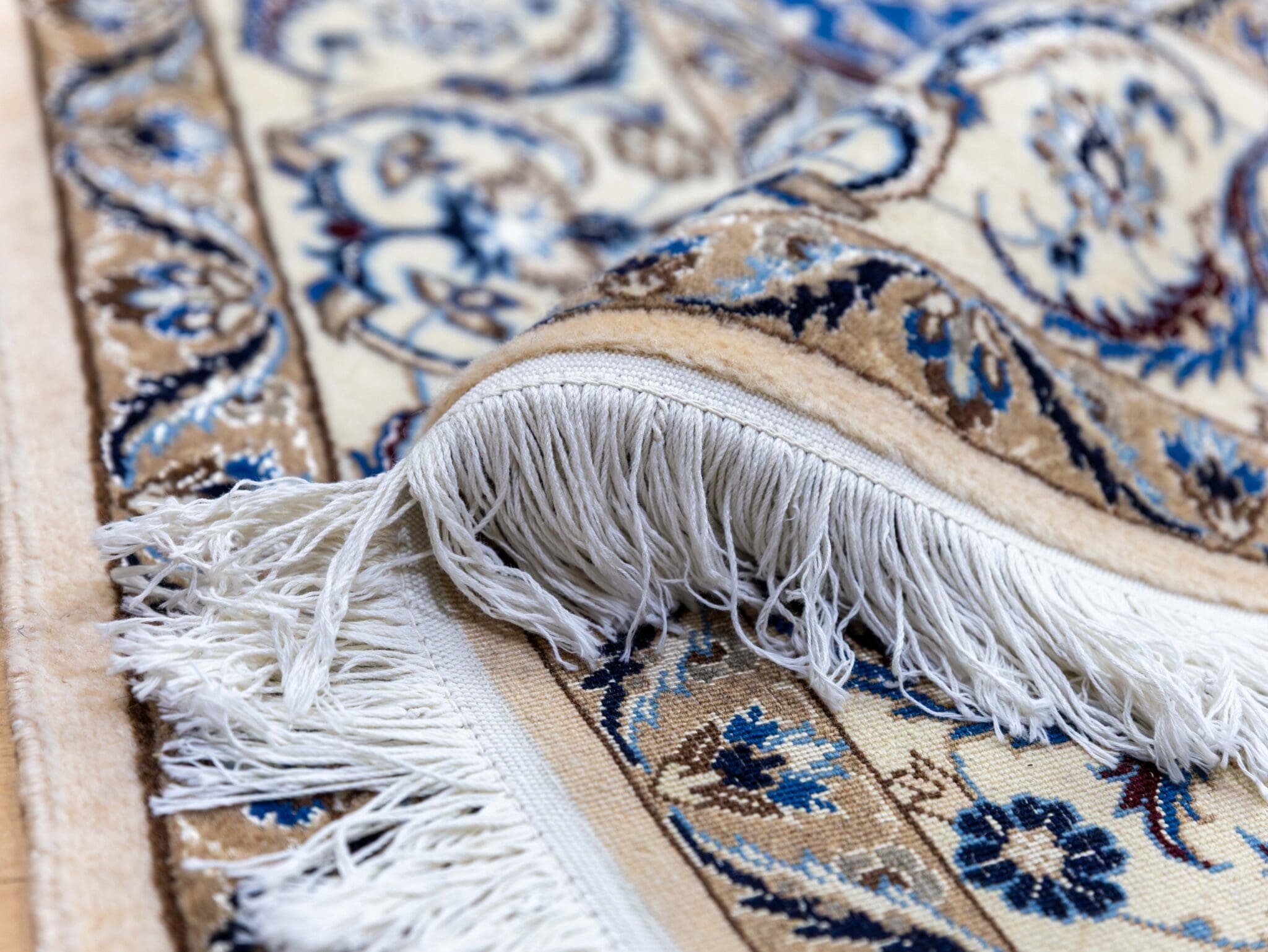 Nain Perserteppich aus Iran, 273 × 164 cm