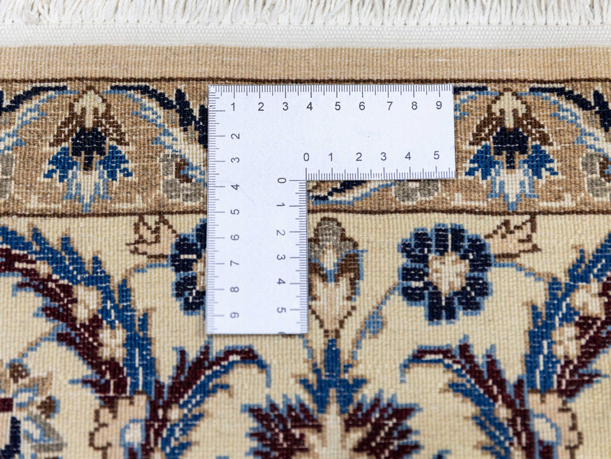 Nain Perserteppich aus Iran, 273 × 164 cm