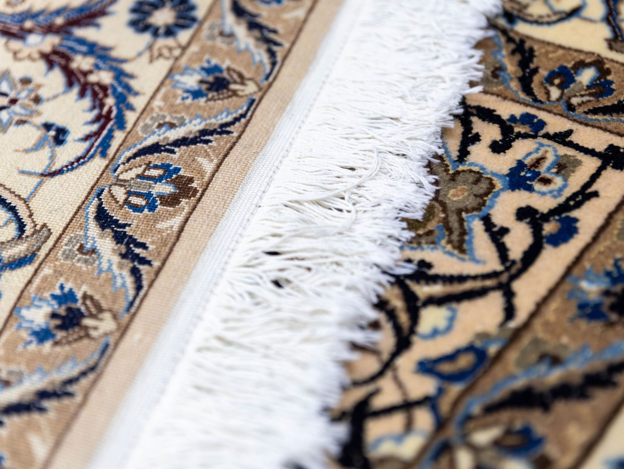 Nain Perserteppich aus Iran, 273 × 164 cm