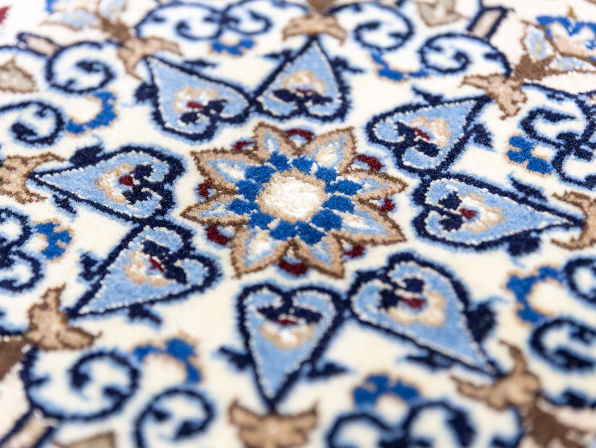 Nain Perserteppich aus Iran, 273 × 164 cm
