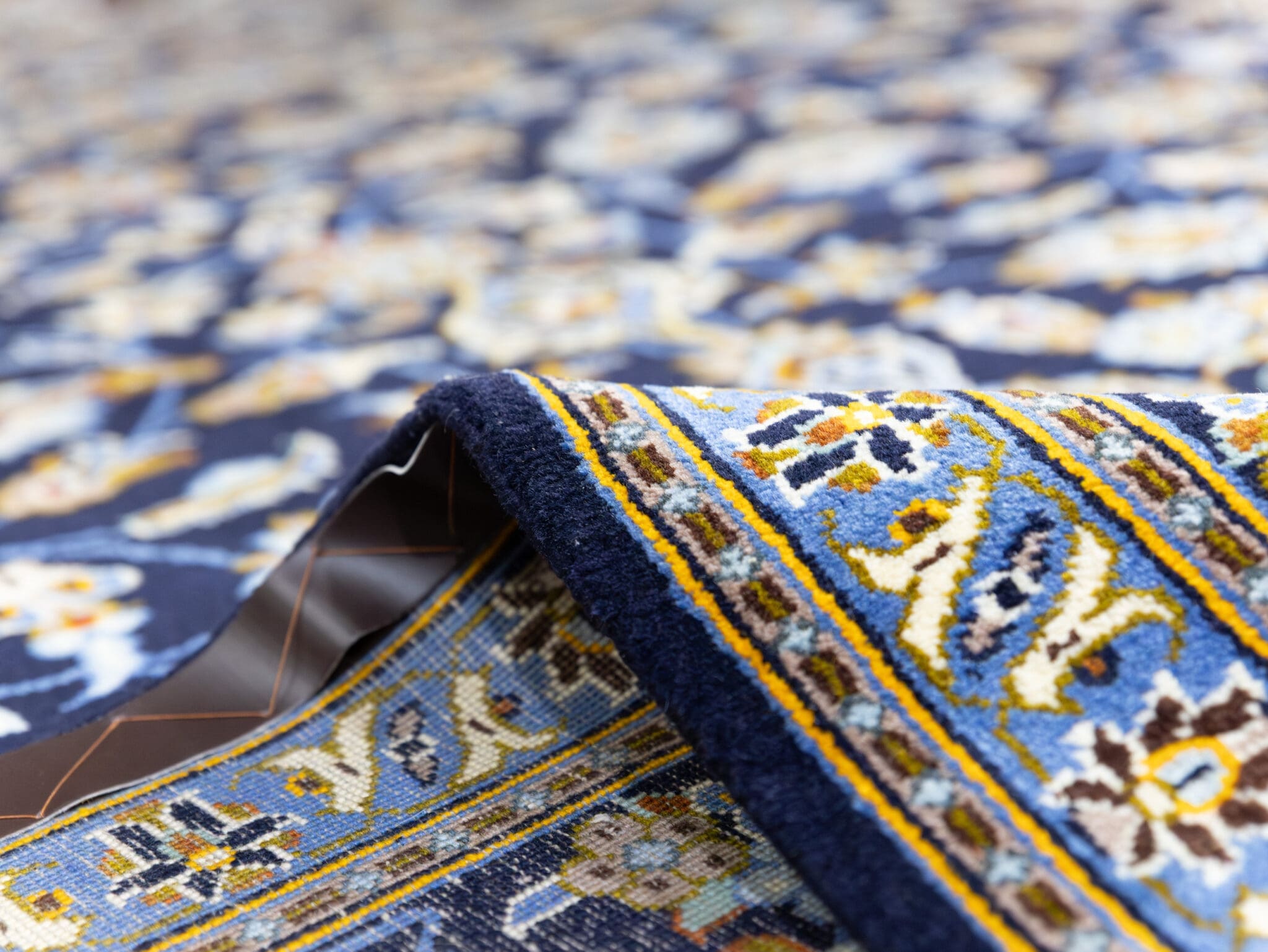 Kashan Perserteppich aus Iran, 369 × 275 cm
