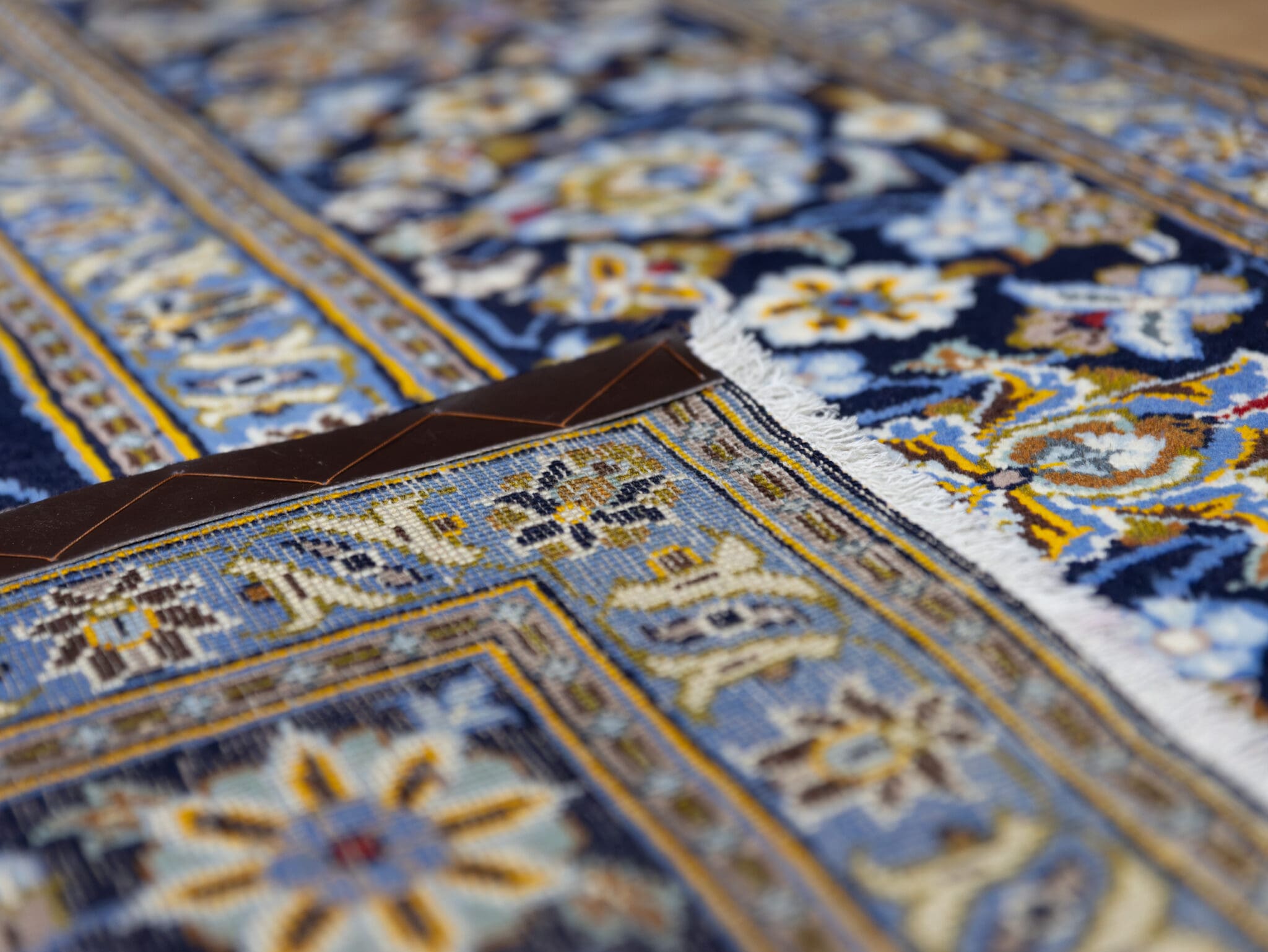 Kashan Perserteppich aus Iran, 369 × 275 cm