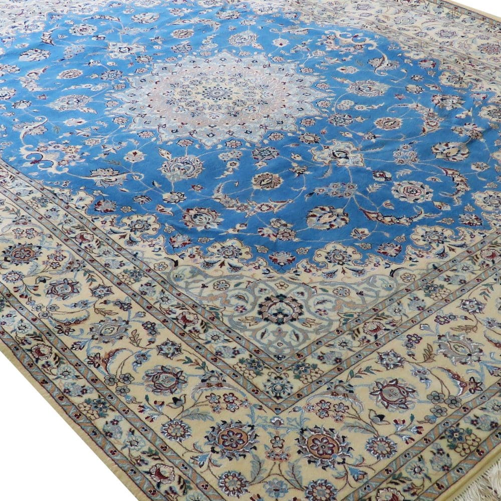Handgeknüpfter Nain Perserteppich 280 × 205 cm