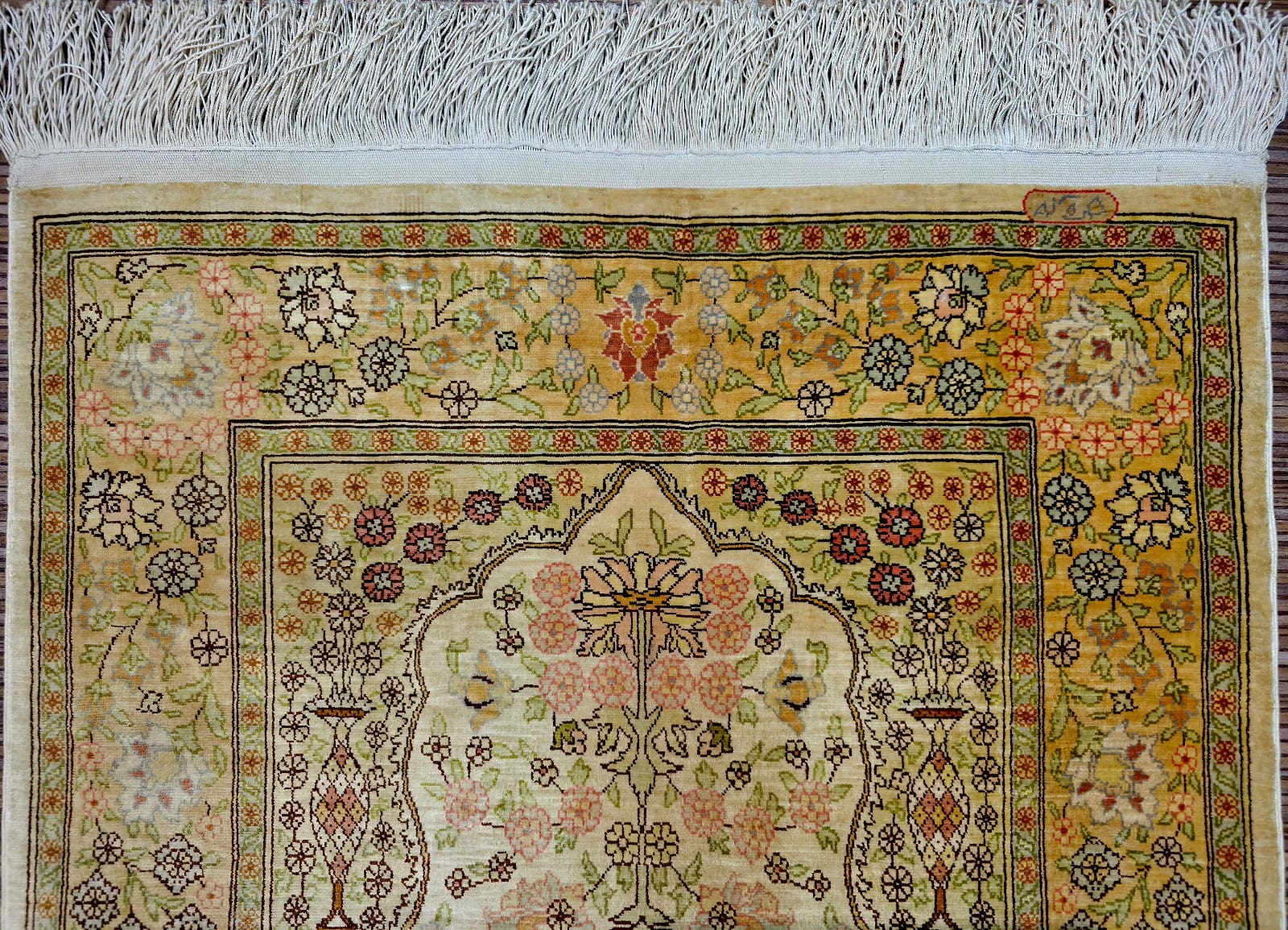 Hereke Orientteppich 97 × 62 cm aus Seide, handgeknüpft