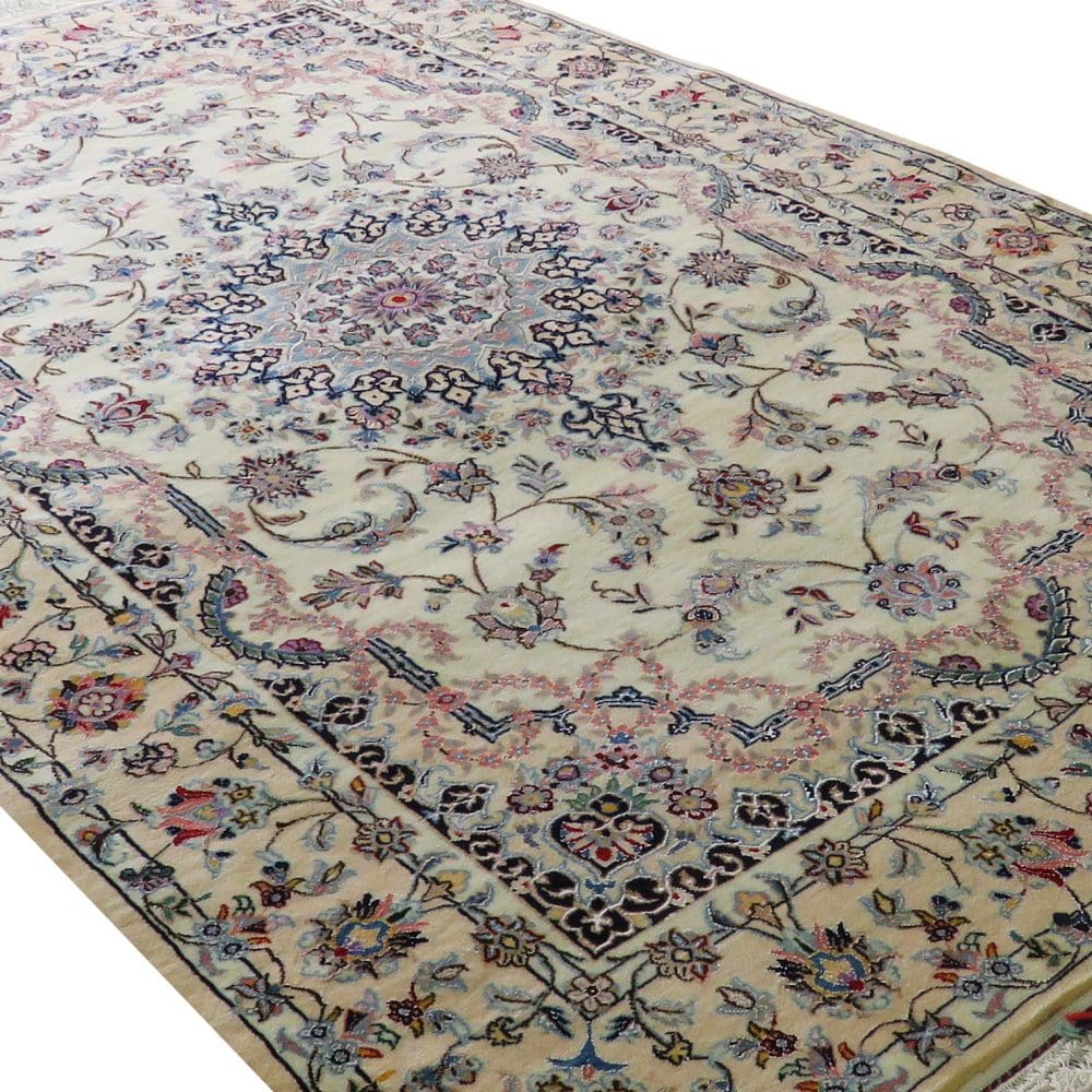 Nain Perserteppich 240 × 160 cm aus Wolle & Seide, handgeknüpft