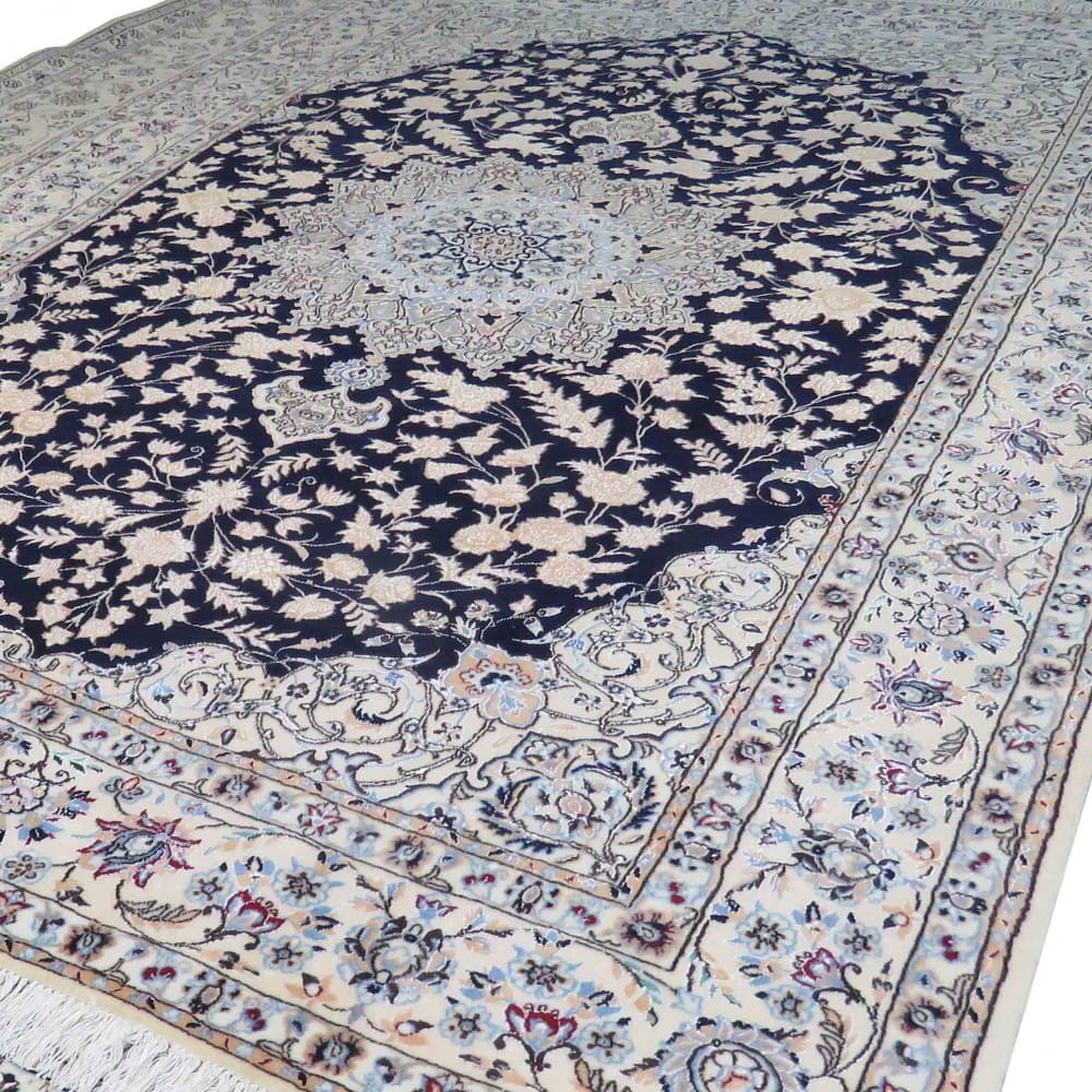 Nain Perserteppich aus Iran, 250 × 170 cm