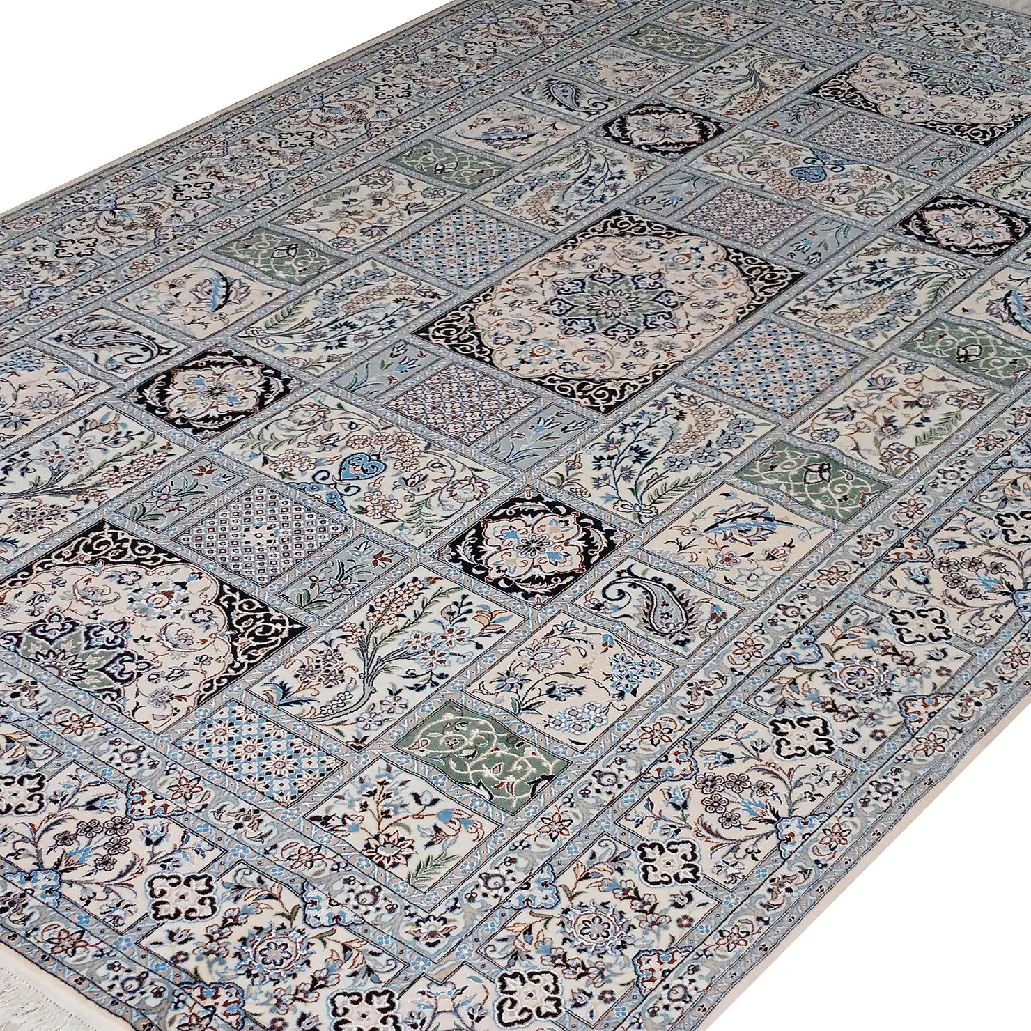 Nain Perserteppich 210 × 320 cm aus Wolle & Seide, handgeknüpft