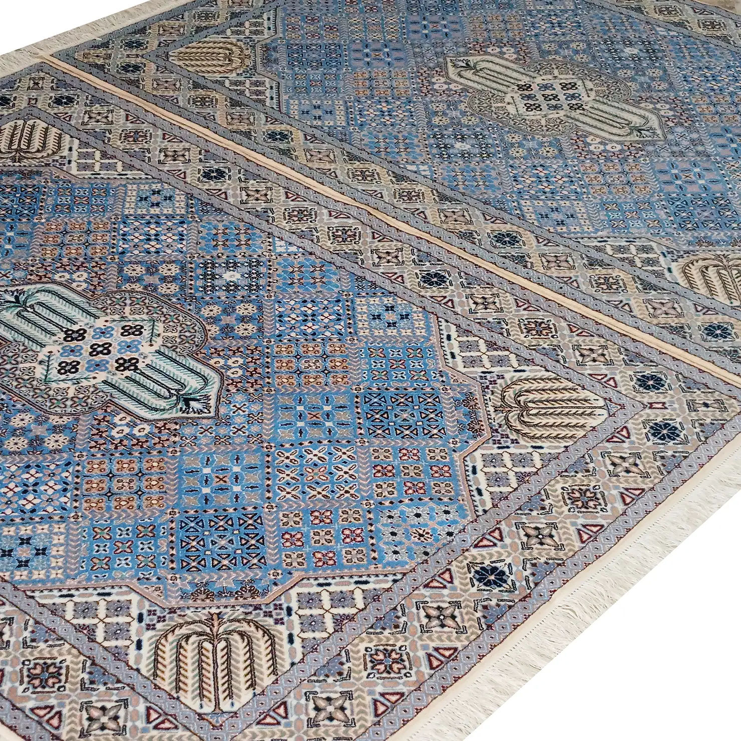 Nain Perserteppich aus Iran, 133 × 195 cm