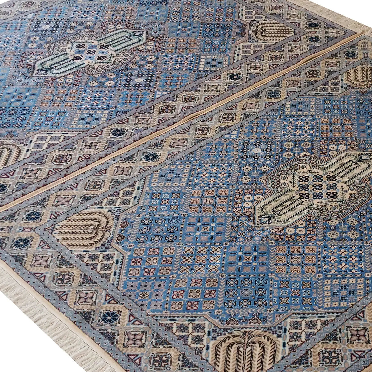 Nain Perserteppich aus Iran, 133 × 195 cm