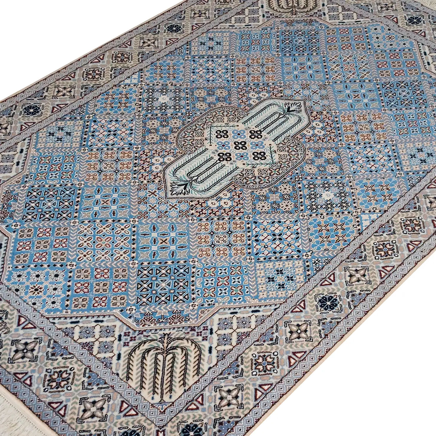 Nain Perserteppich aus Iran, 133 × 195 cm