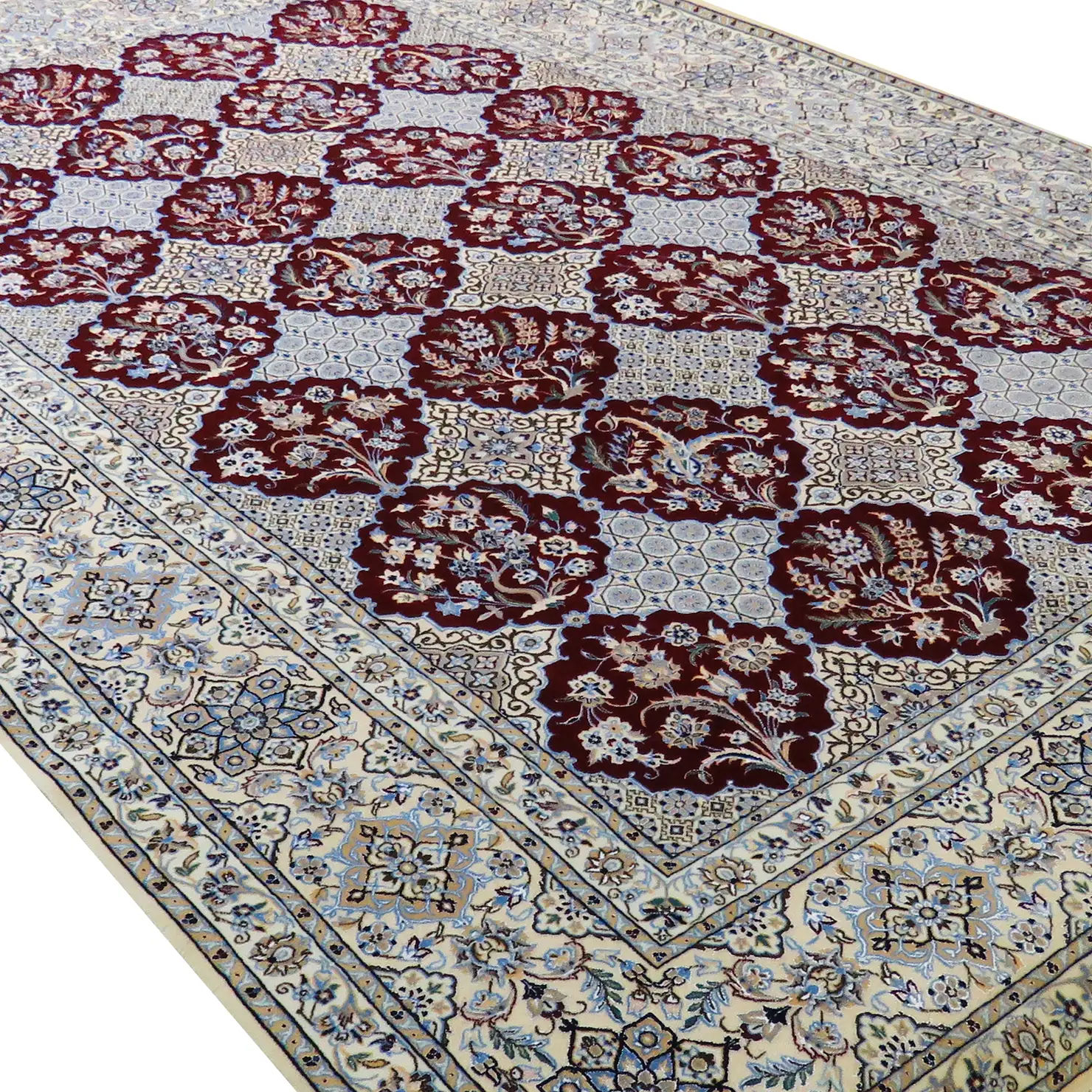 Nain Perserteppich aus Iran, 210 × 300 cm