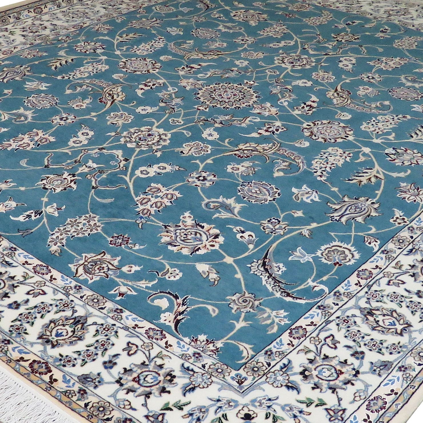 Nain Perserteppich aus Iran, 210 × 260 cm