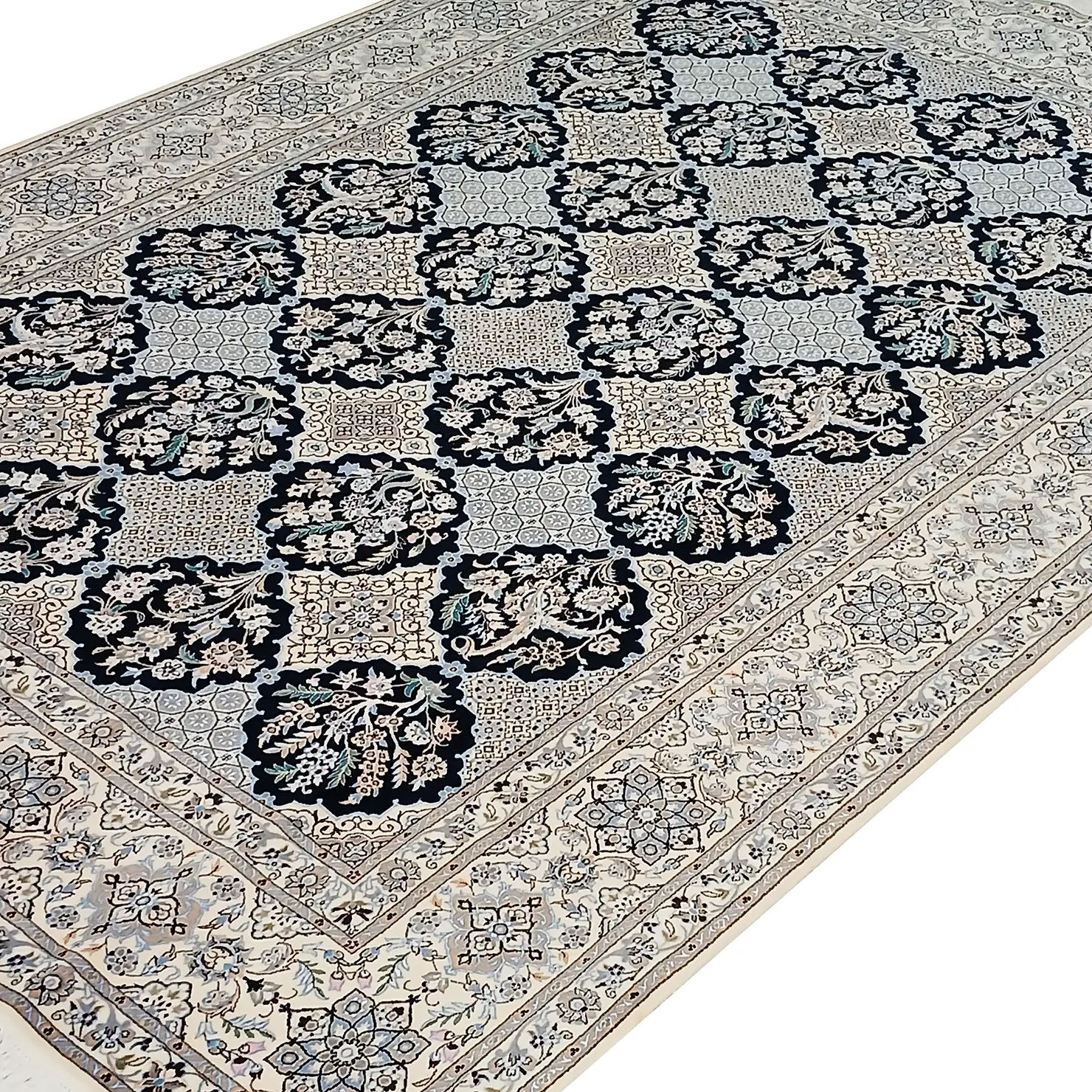 Nain Perserteppich 205 × 305 cm aus Wolle, handgeknüpft