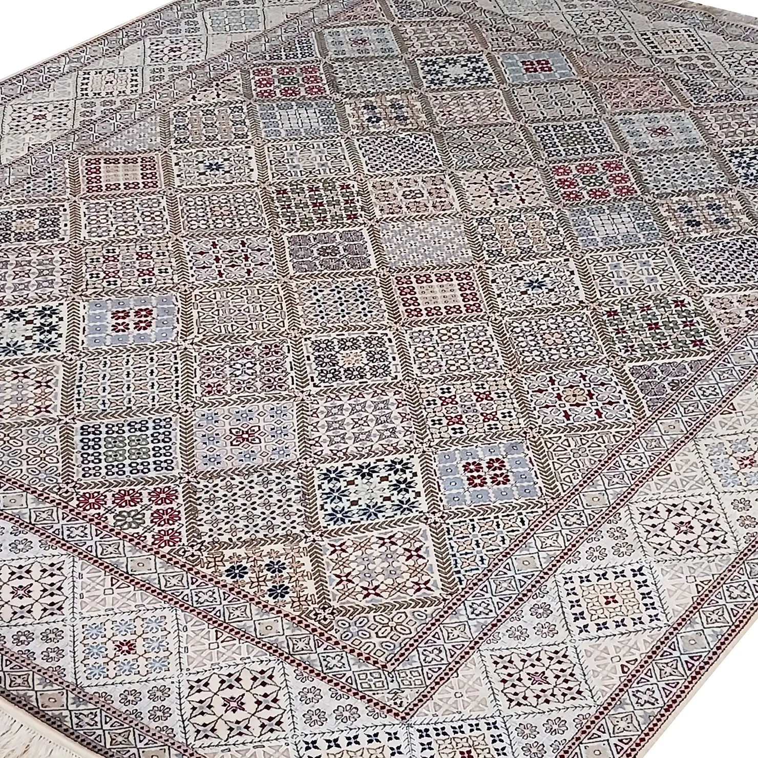 Handgeknüpfter Nain Perserteppich, 250 × 300 cm, Wolle