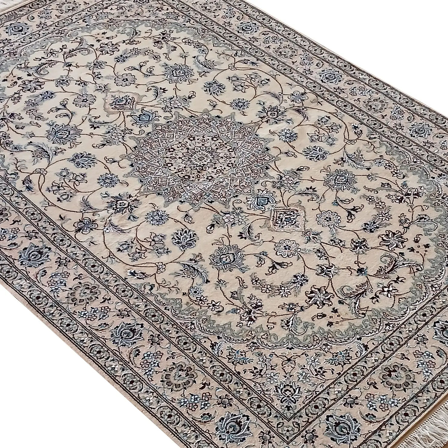 Handgeknüpfter Nain Perserteppich, 133 × 215 cm, Wolle