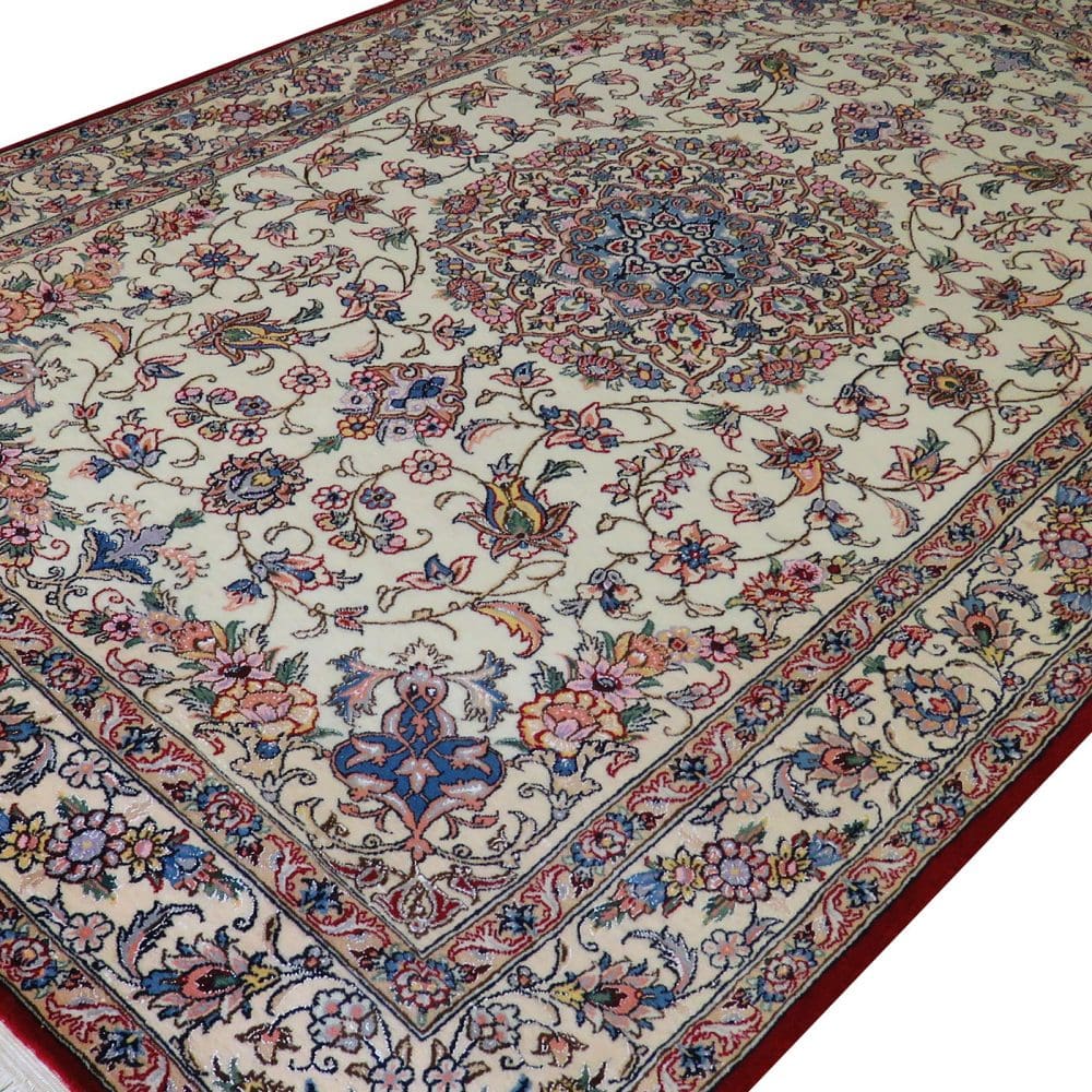 Nain Perserteppich 155 × 250 cm aus Wolle & Seide, handgeknüpft