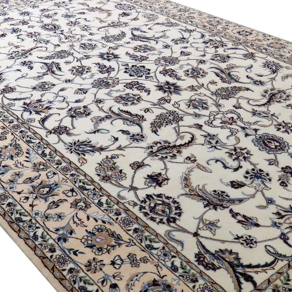 Nain Perserteppich 205 × 325 cm aus Wolle & Seide, handgeknüpft