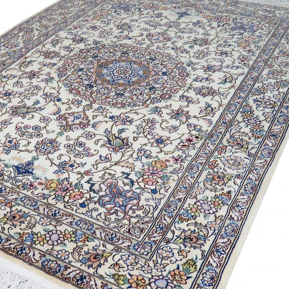 Nain Perserteppich aus Iran, 140 × 210 cm