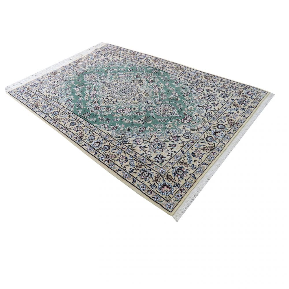 Nain Perserteppich 103 × 155 cm aus Seide, handgeknüpft