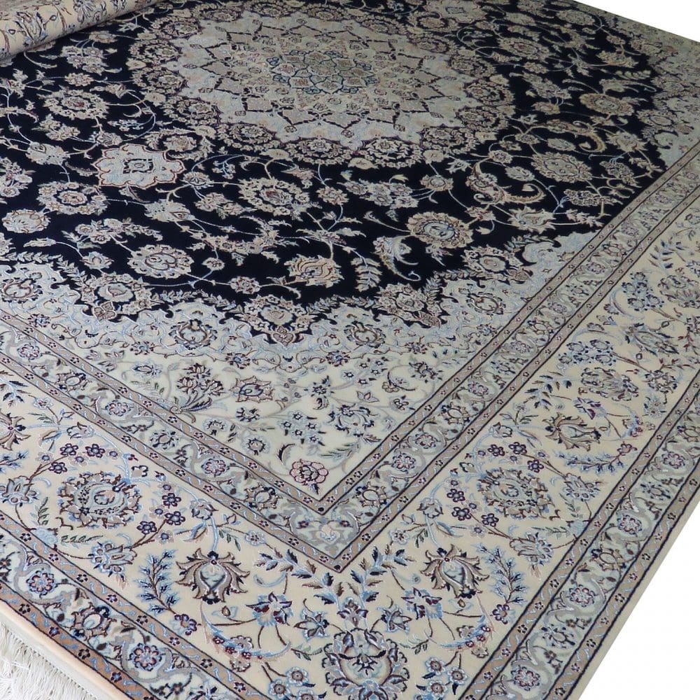 Handgeknüpfter Nain Perserteppich 350 × 260 cm