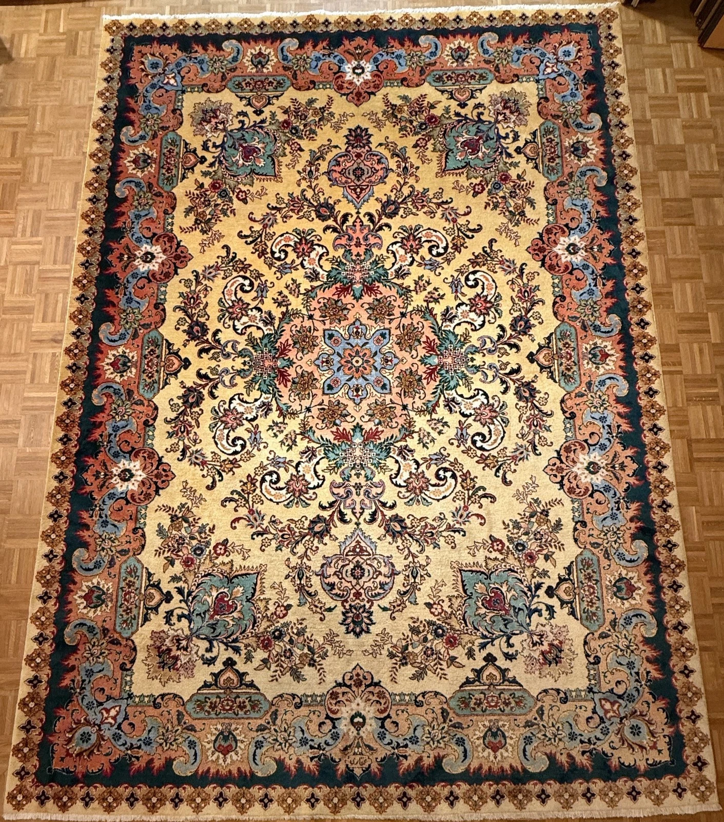 Täbriz Perserteppich 405 × 290 cm aus Wolle, handgeknüpft
