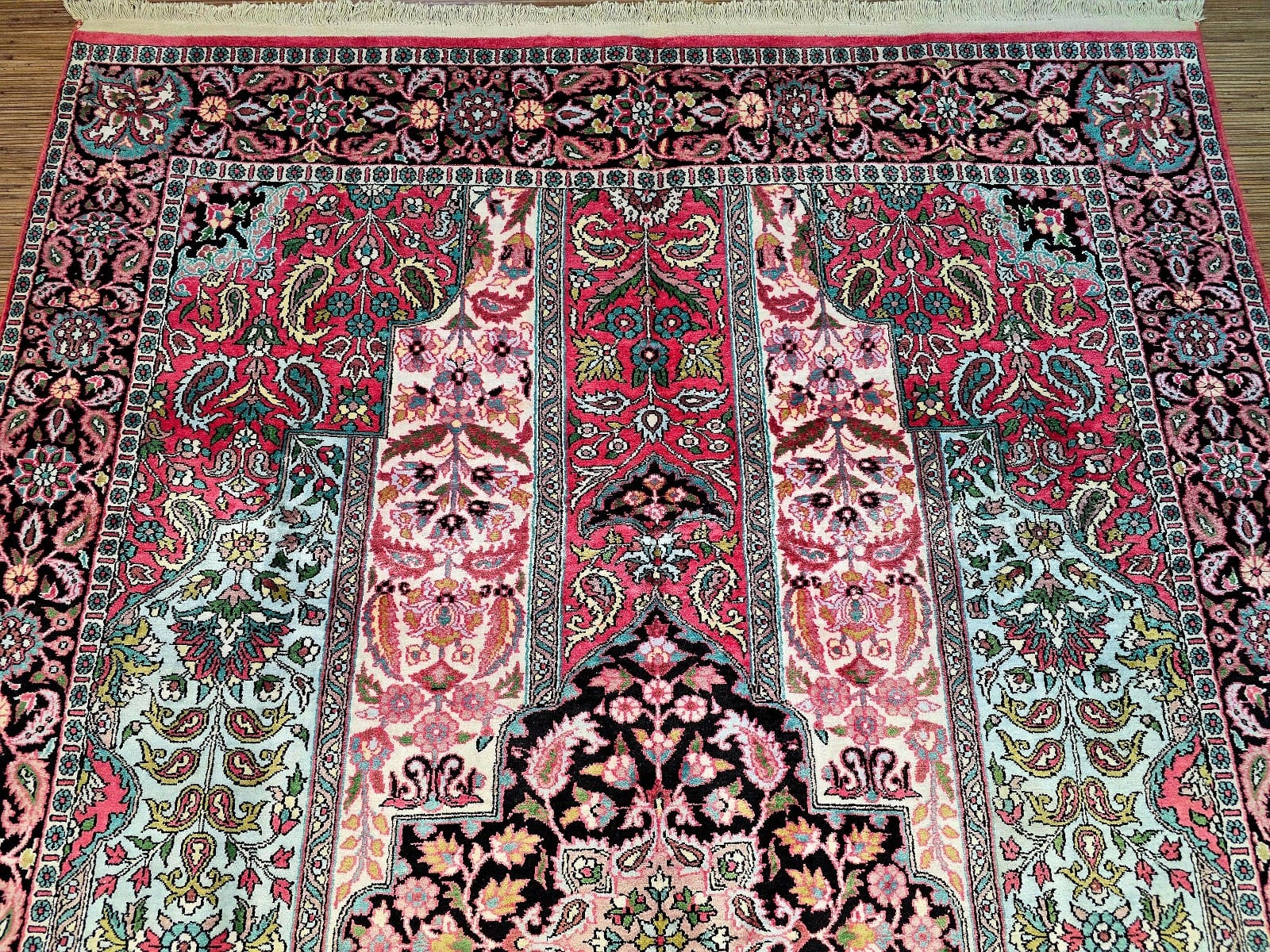 orientteppich-ghom-272-x-192-cm-kunstseide-handgeknupft-neu-6 Ghom Orientteppich 272 × 192 cm aus Wolle & Seide, handgeknüpft