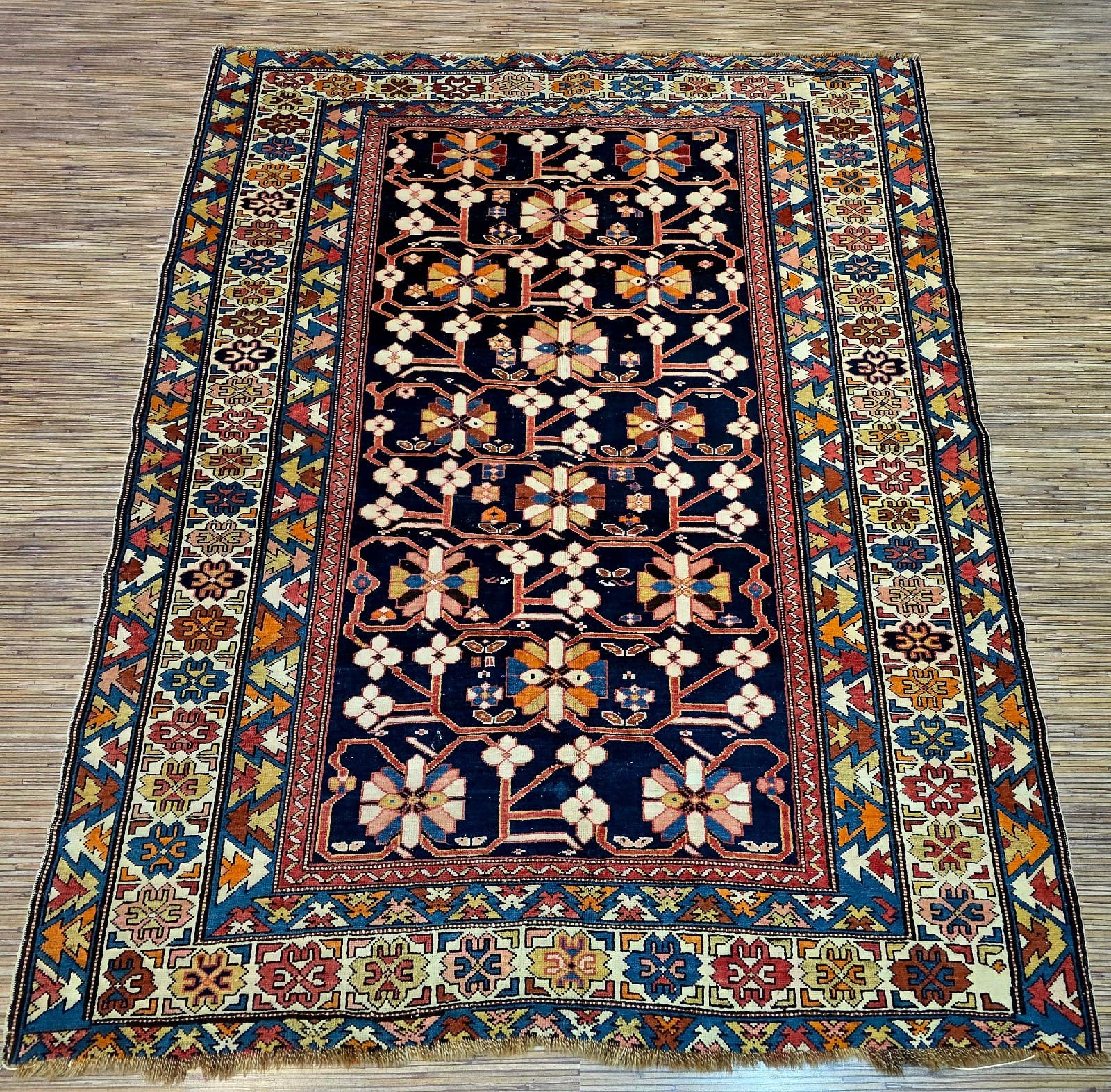 Kazak Orientteppich aus Russland, 168 × 130 cm