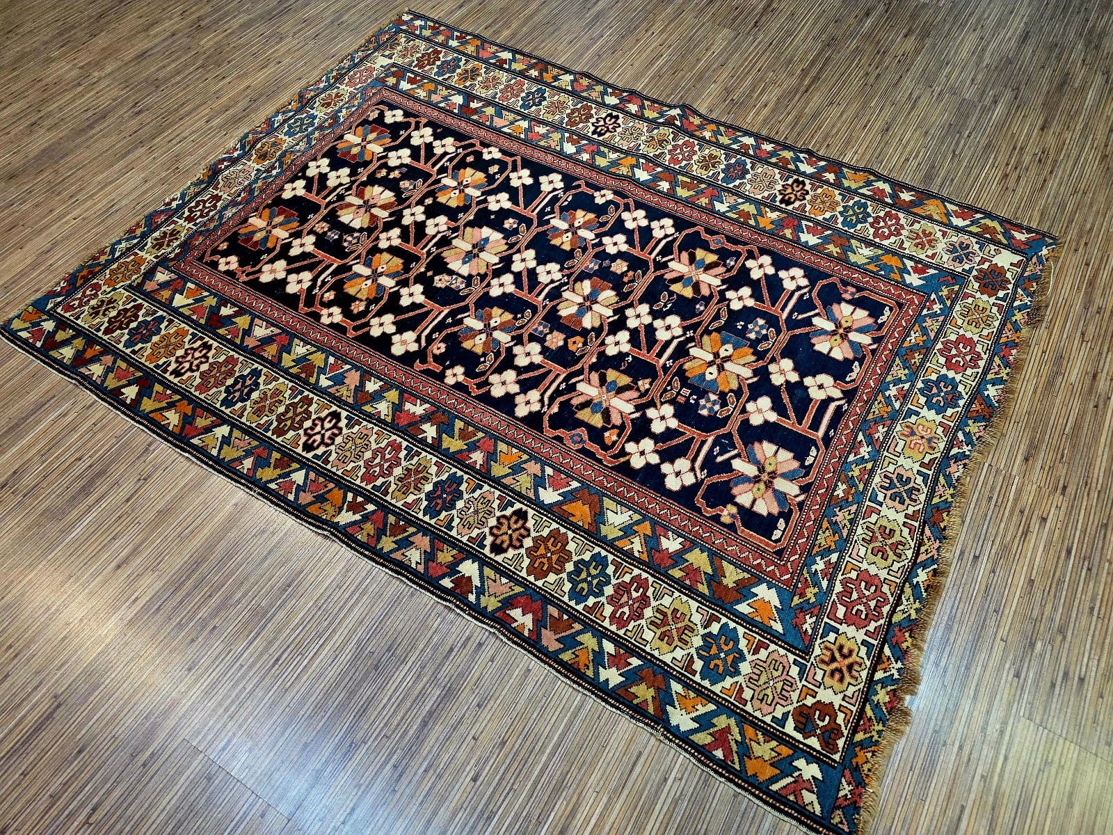 Kazak Orientteppich aus Russland, 168 × 130 cm