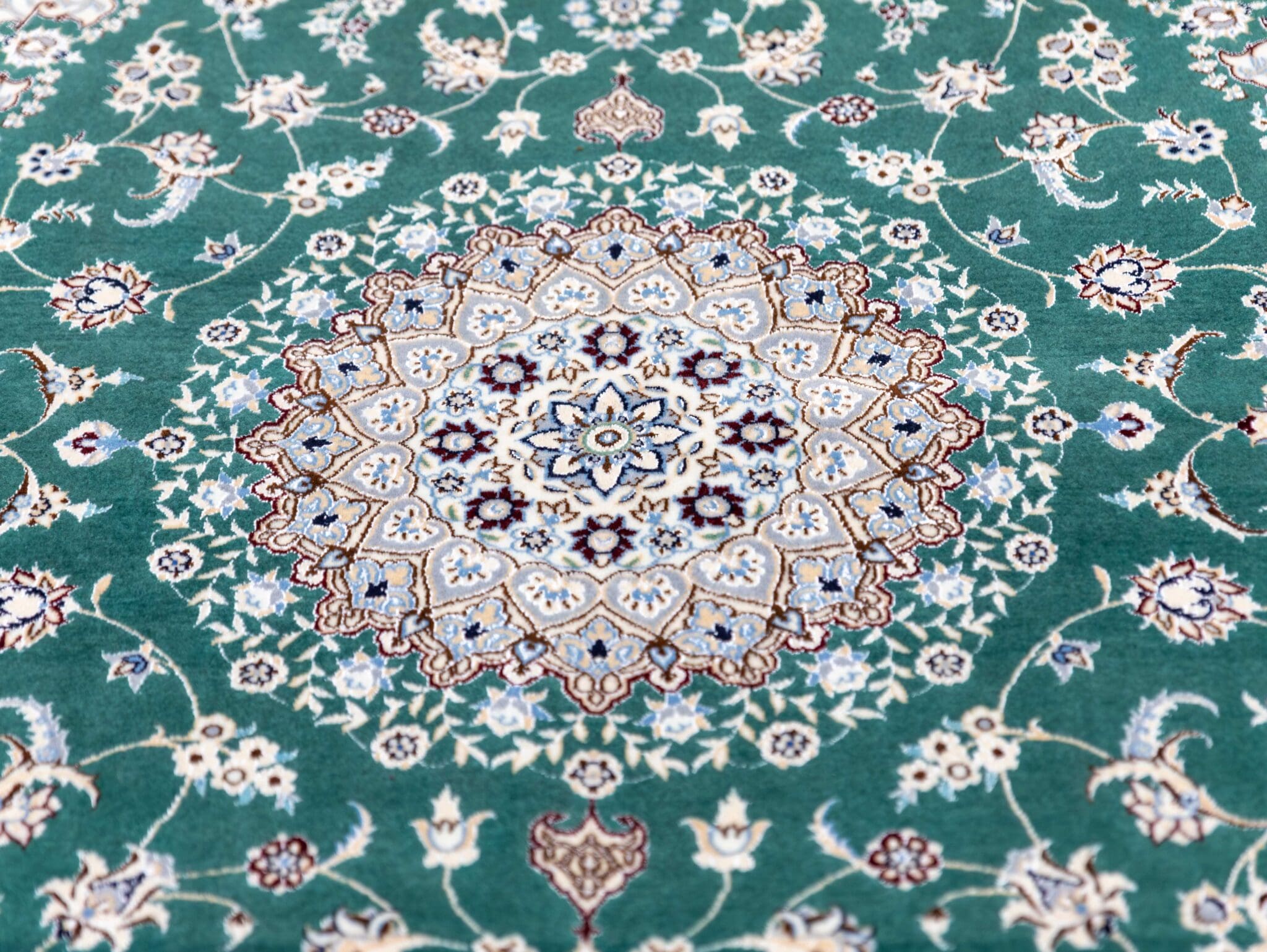 Handgeknüpfter Nain Perserteppich 200 × 150 cm