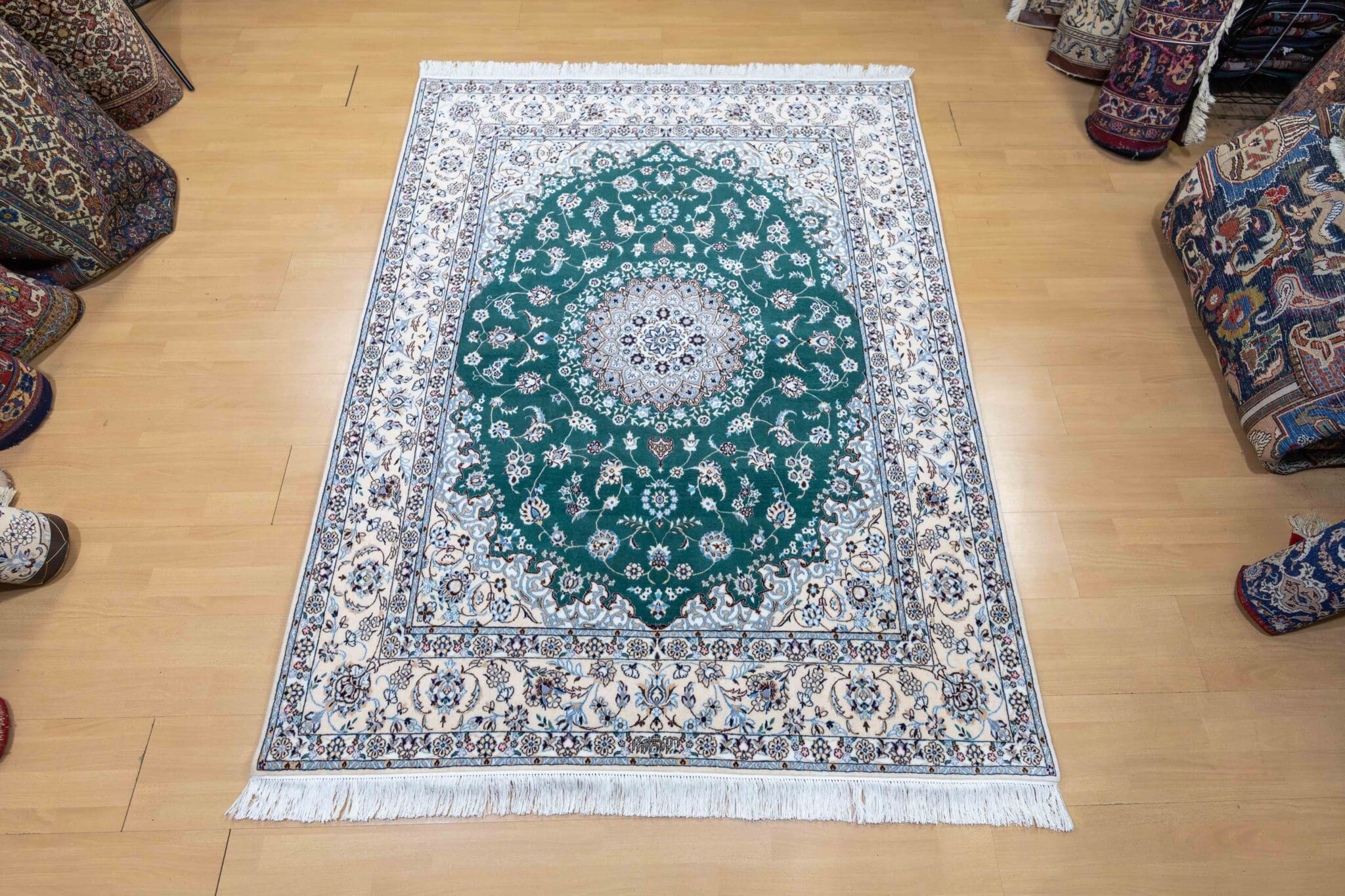 Handgeknüpfter Nain Perserteppich 200 × 150 cm