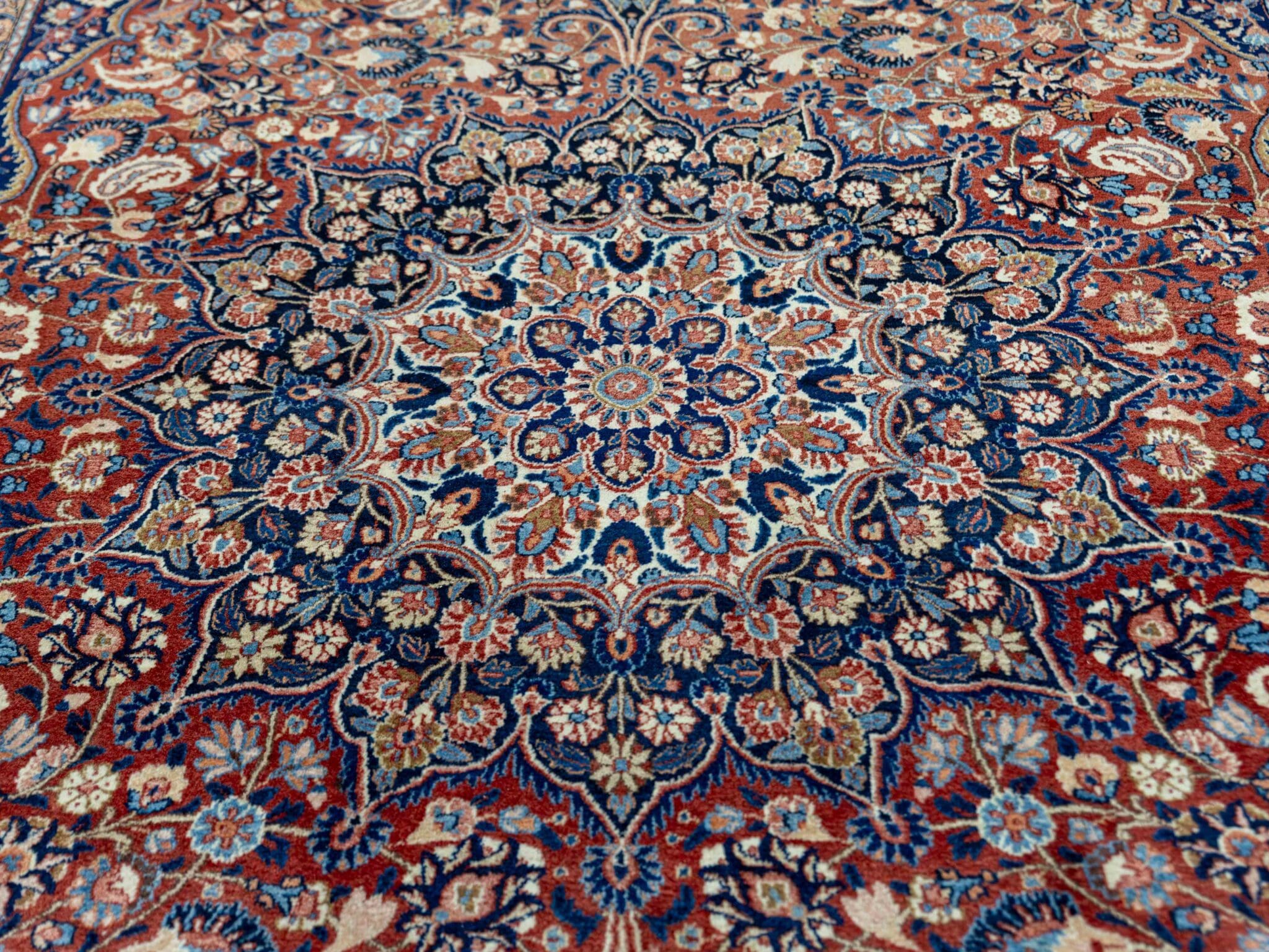 Mashhad Perserteppich aus Iran, 296 × 203 cm