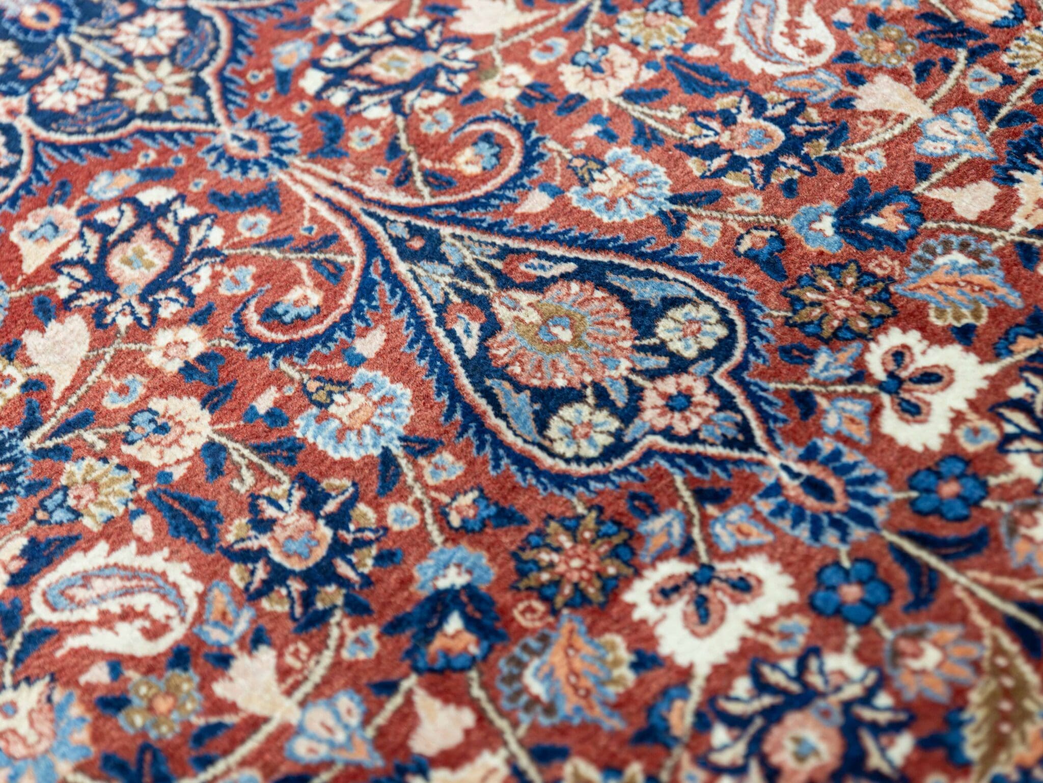 Mashhad Perserteppich aus Iran, 296 × 203 cm