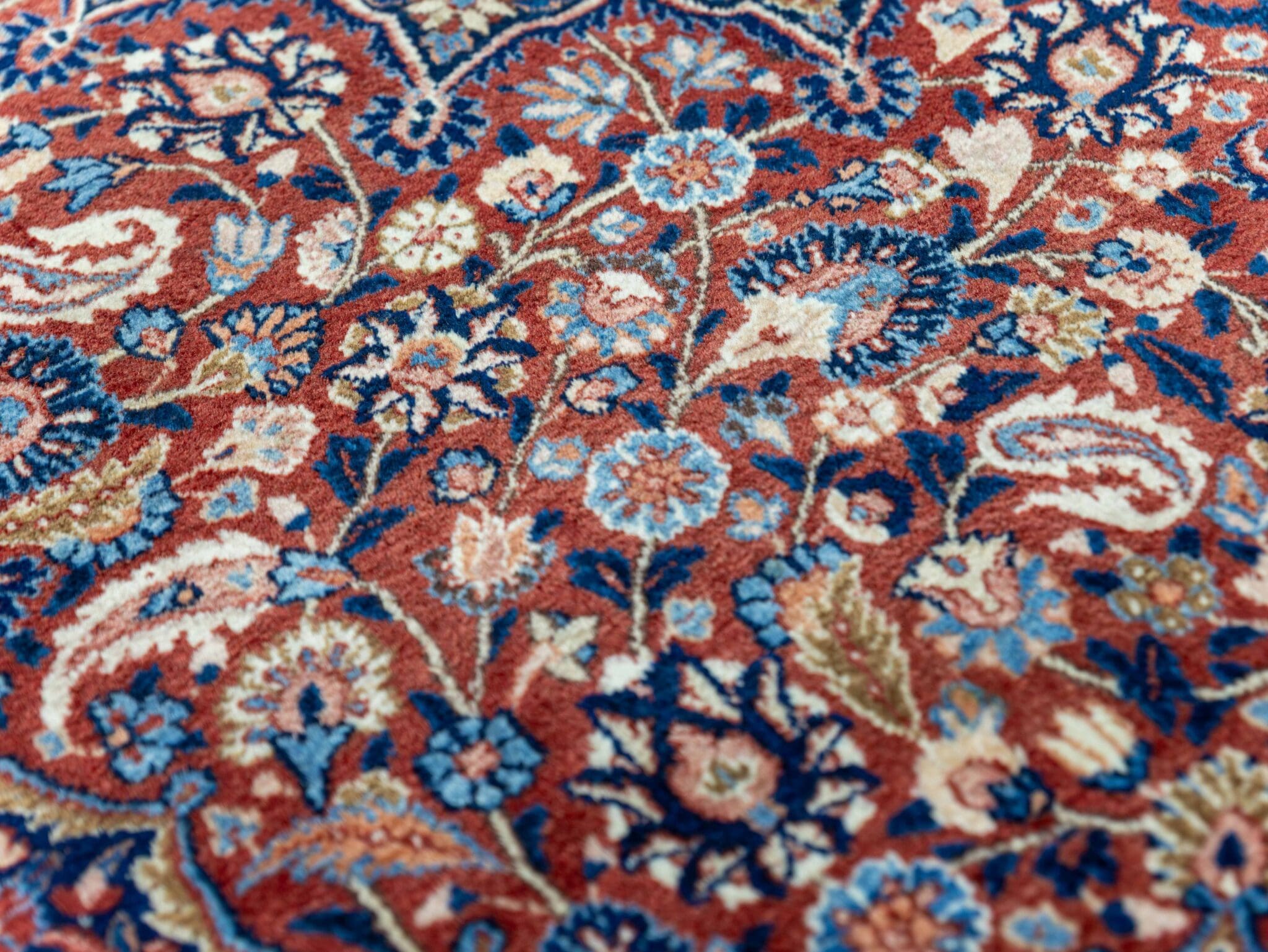 Mashhad Perserteppich aus Iran, 296 × 203 cm