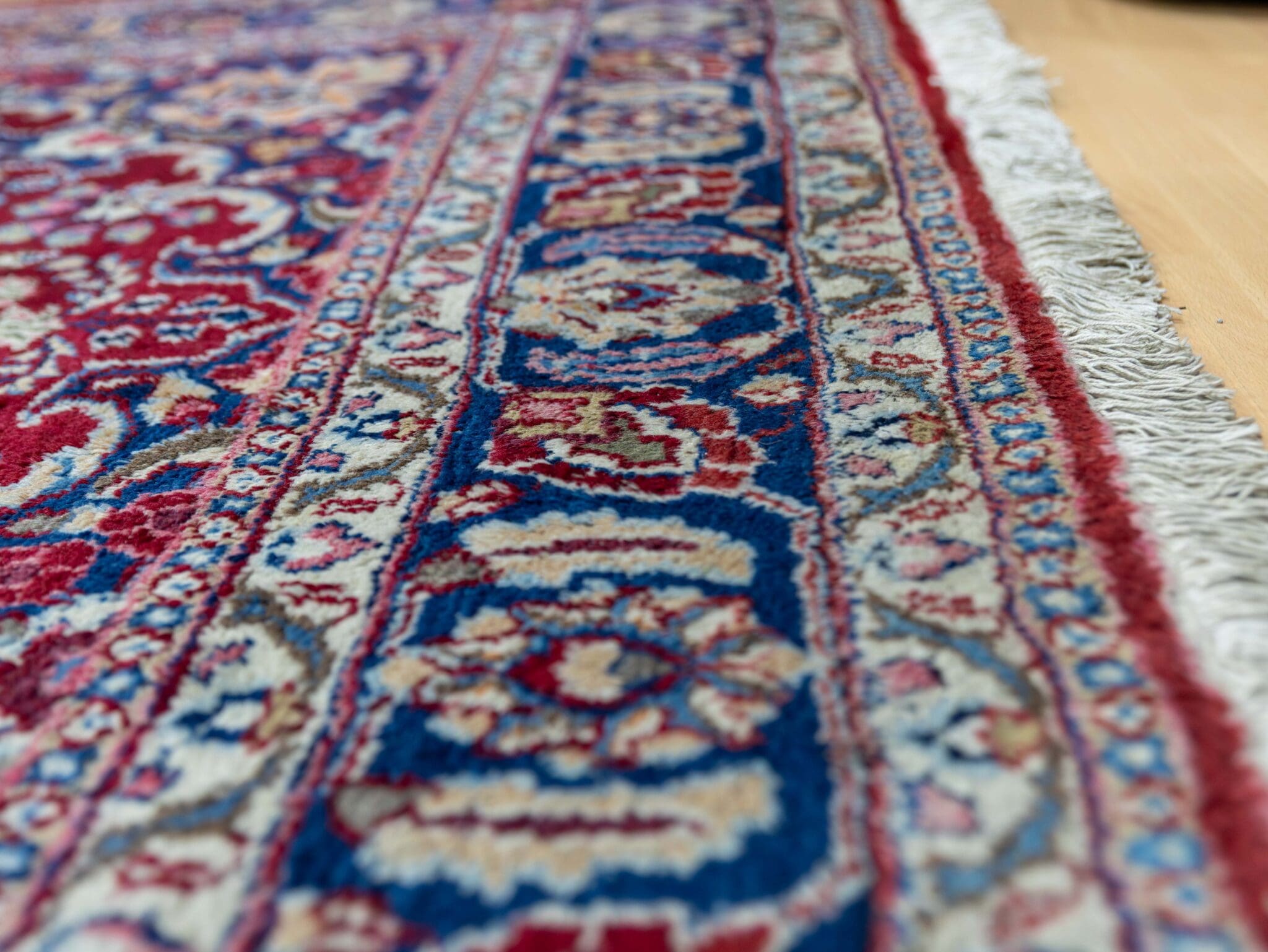 Mashhad Perserteppich aus Iran, 315 × 204 cm