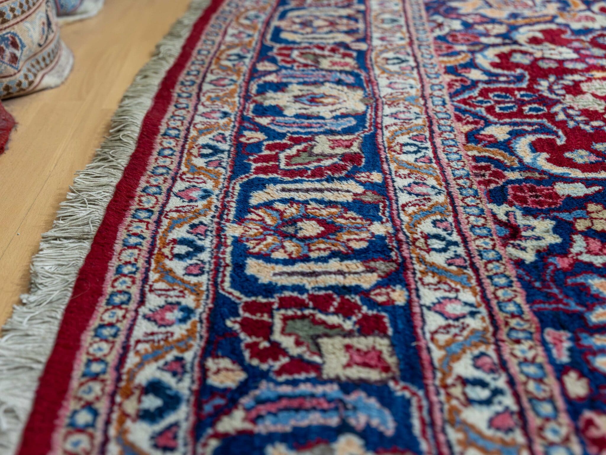 Mashhad Perserteppich aus Iran, 315 × 204 cm
