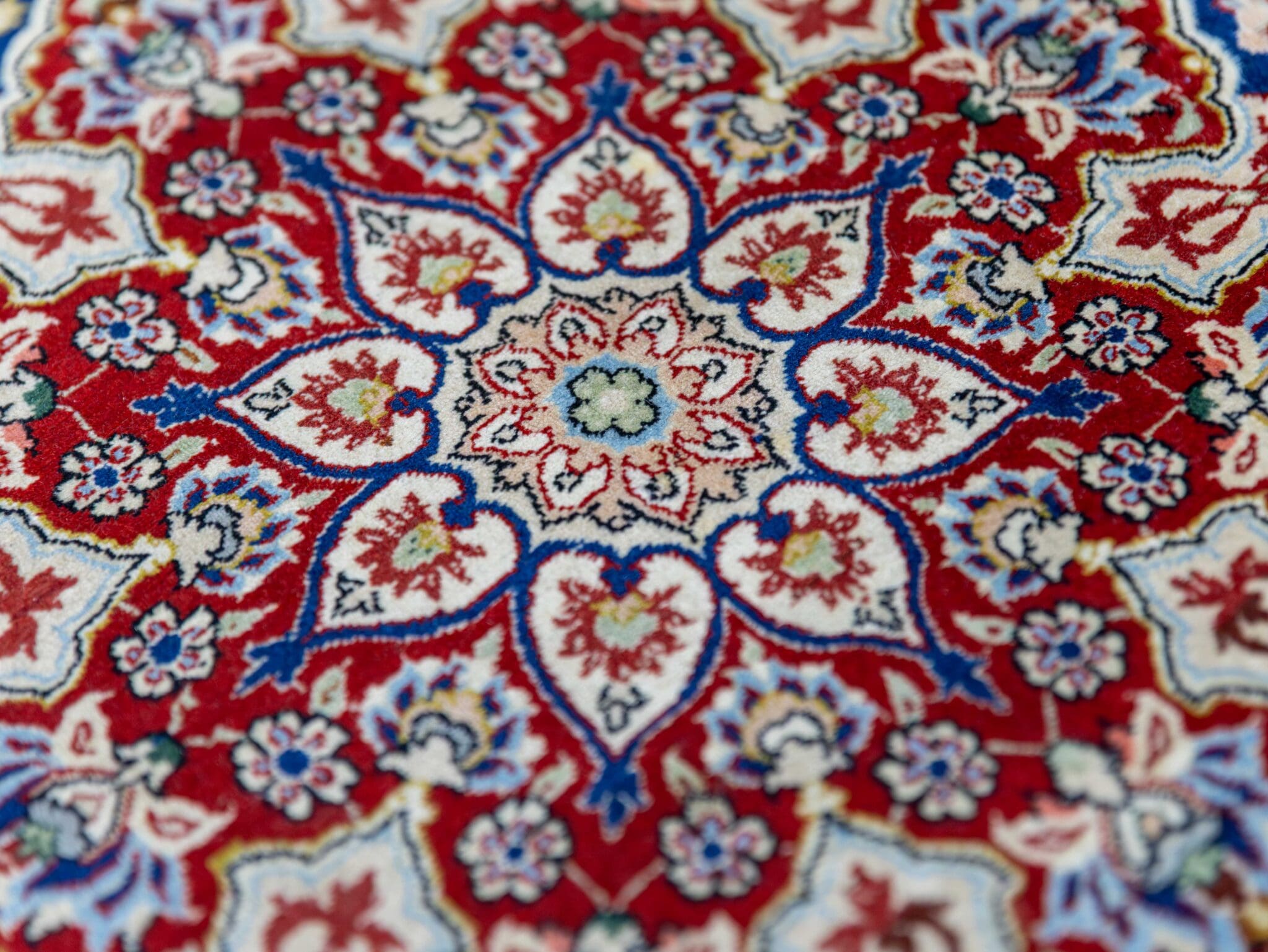 Handgeknüpfter Isfahan Perserteppich 156 × 102 cm