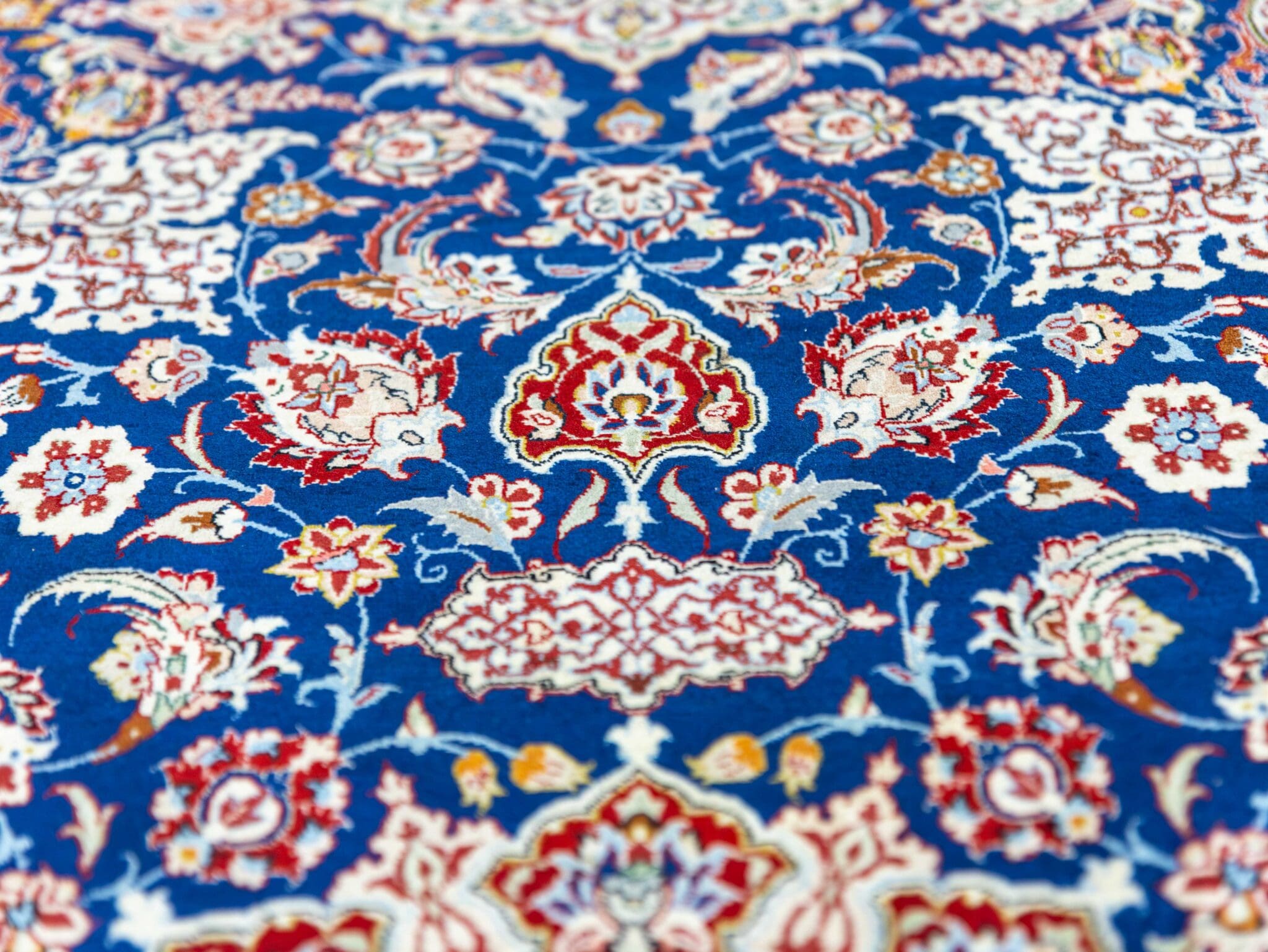 Handgeknüpfter Isfahan Perserteppich 156 × 102 cm