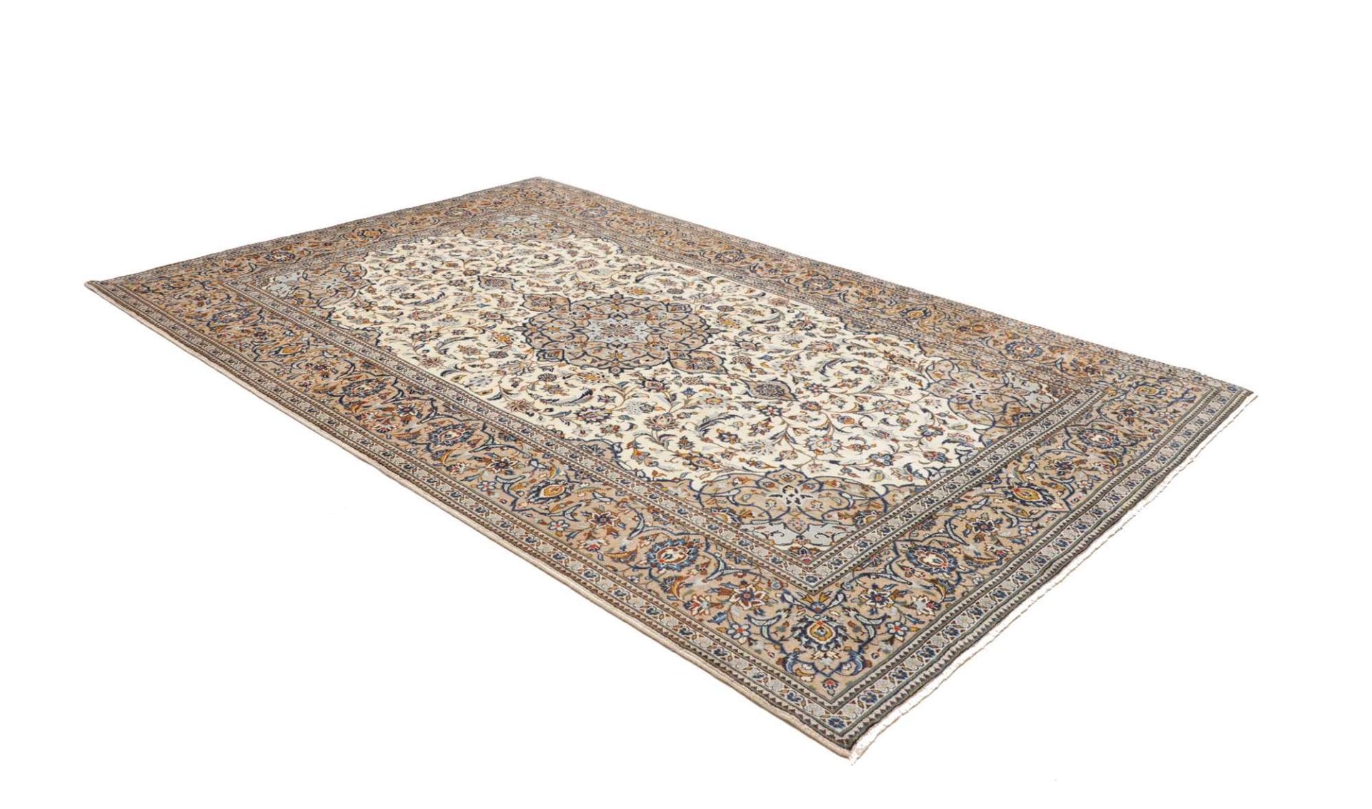 Kashan Perserteppich aus Iran, 196 × 291 cm