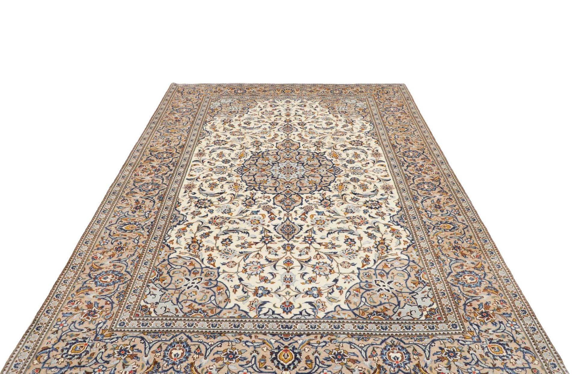 Kashan Perserteppich aus Iran, 196 × 291 cm