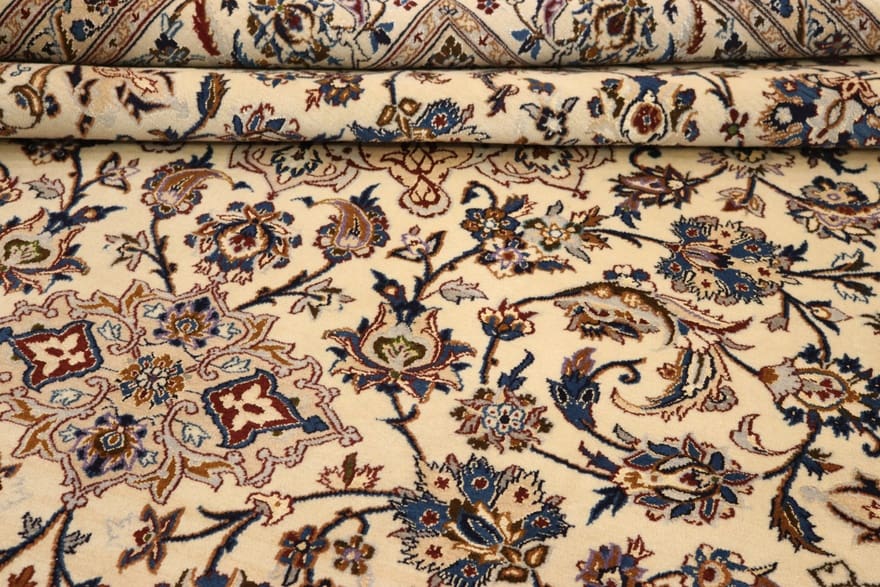 Nain Perserteppich aus Iran, 350 × 253 cm