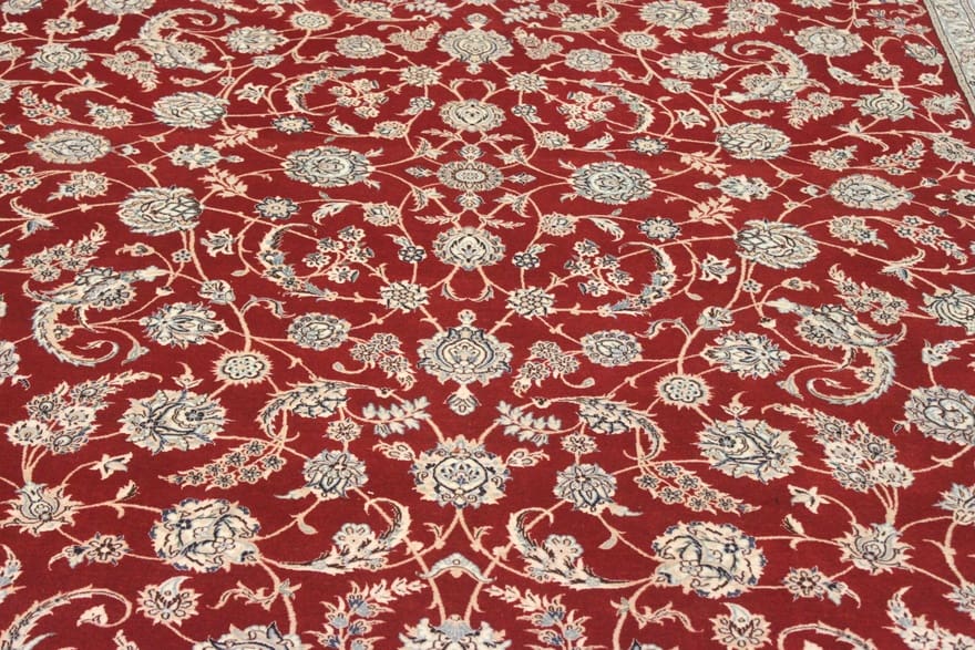 Handgeknüpfter Nain Perserteppich 336 × 242 cm